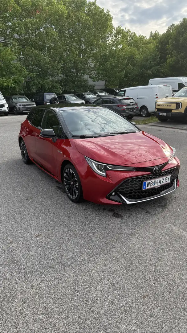 Toyota Corolla Kombi 1,8 Hybrid GR-S Rot - 2
