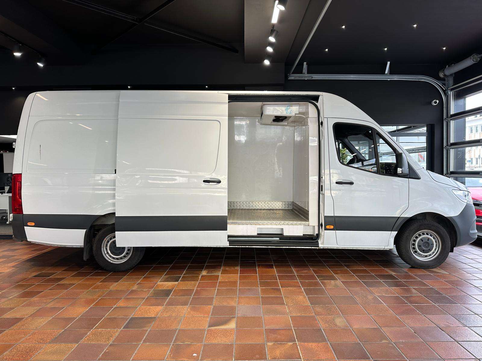 Second hand Mercedes Benz Sprinter 