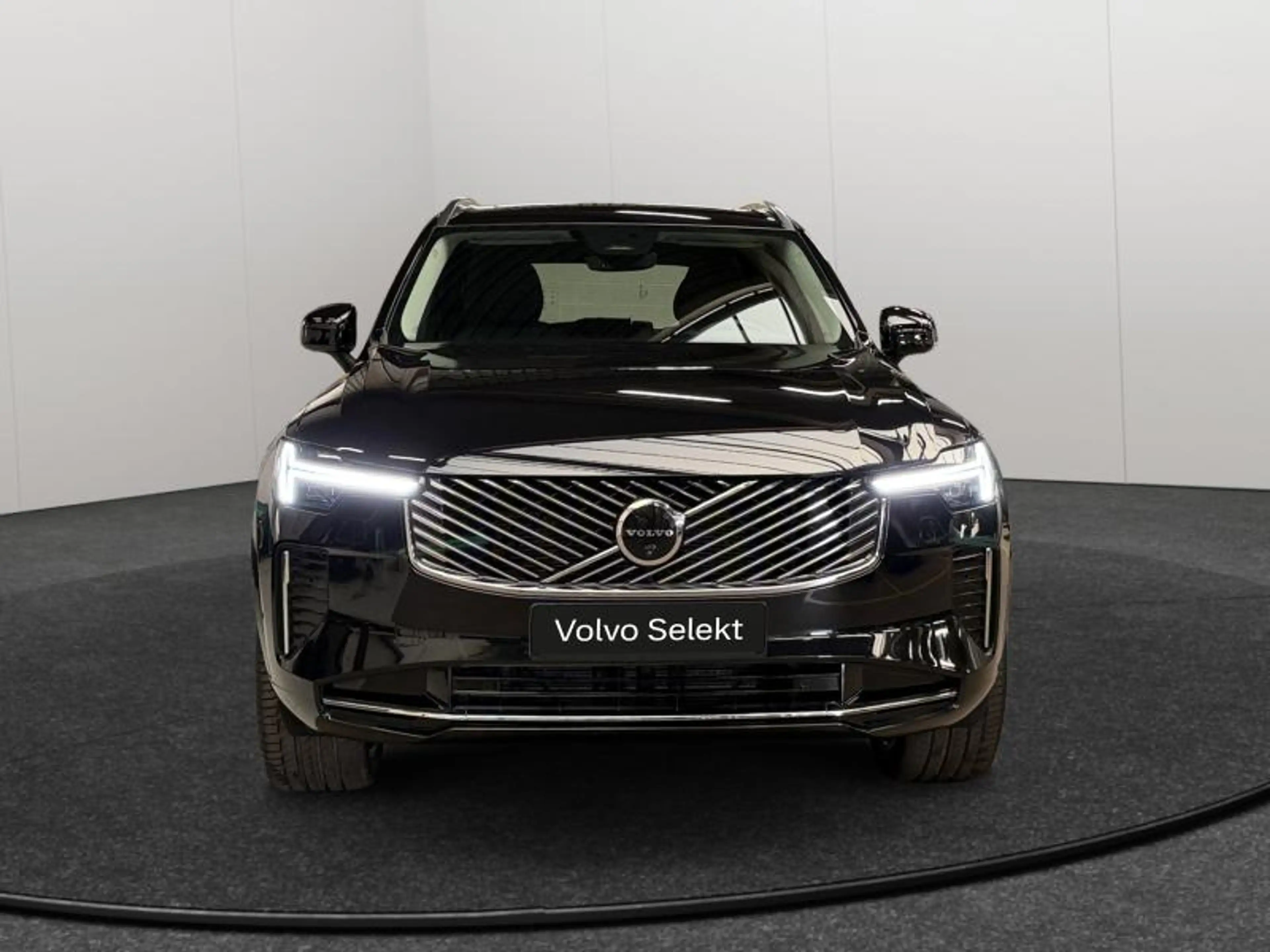 Volvo XC90 Facelift B5 AWD Plus Bright / Essence — photo 8