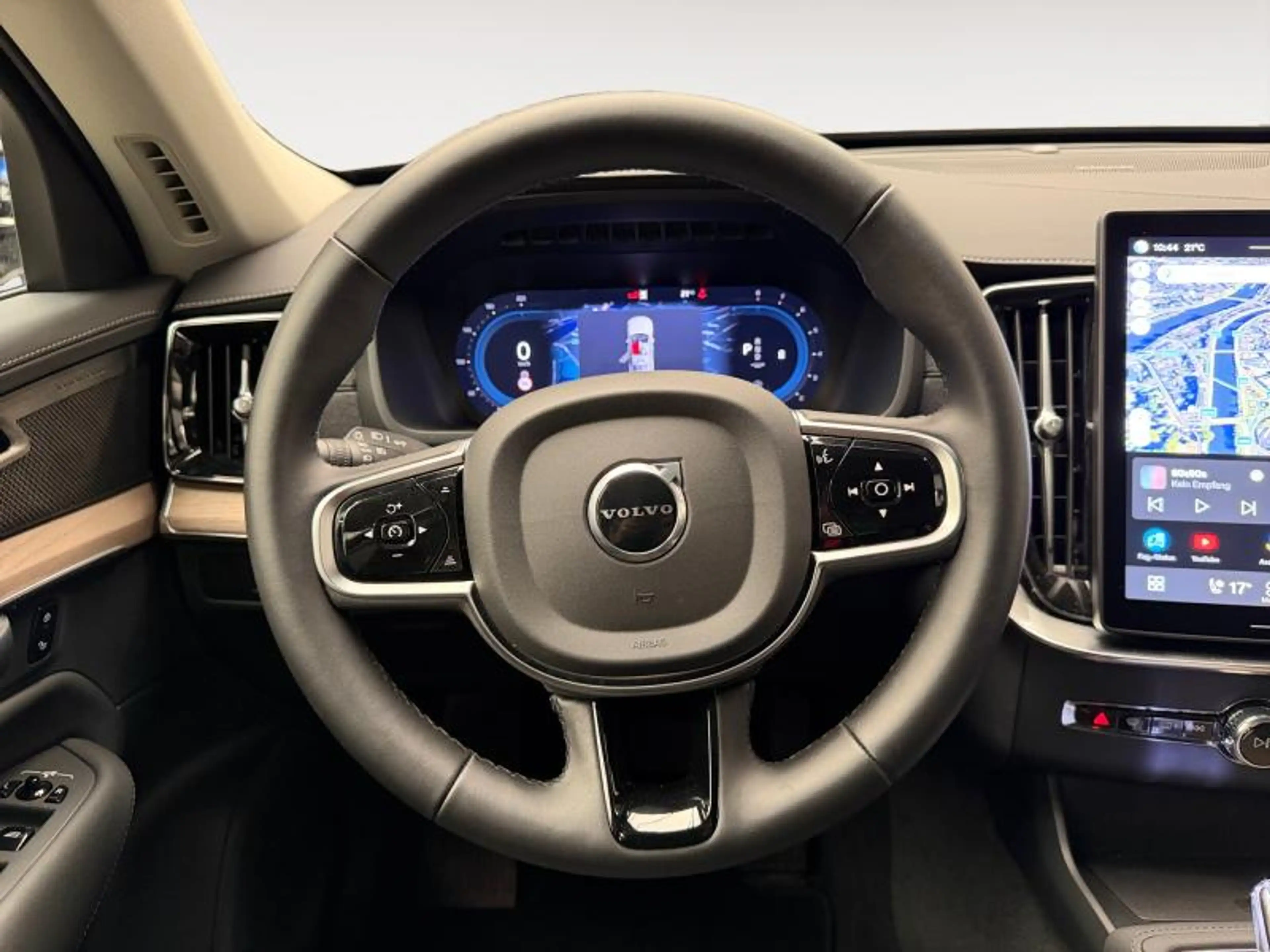 Volvo XC90 Facelift B5 AWD Plus Bright / Essence — photo 12
