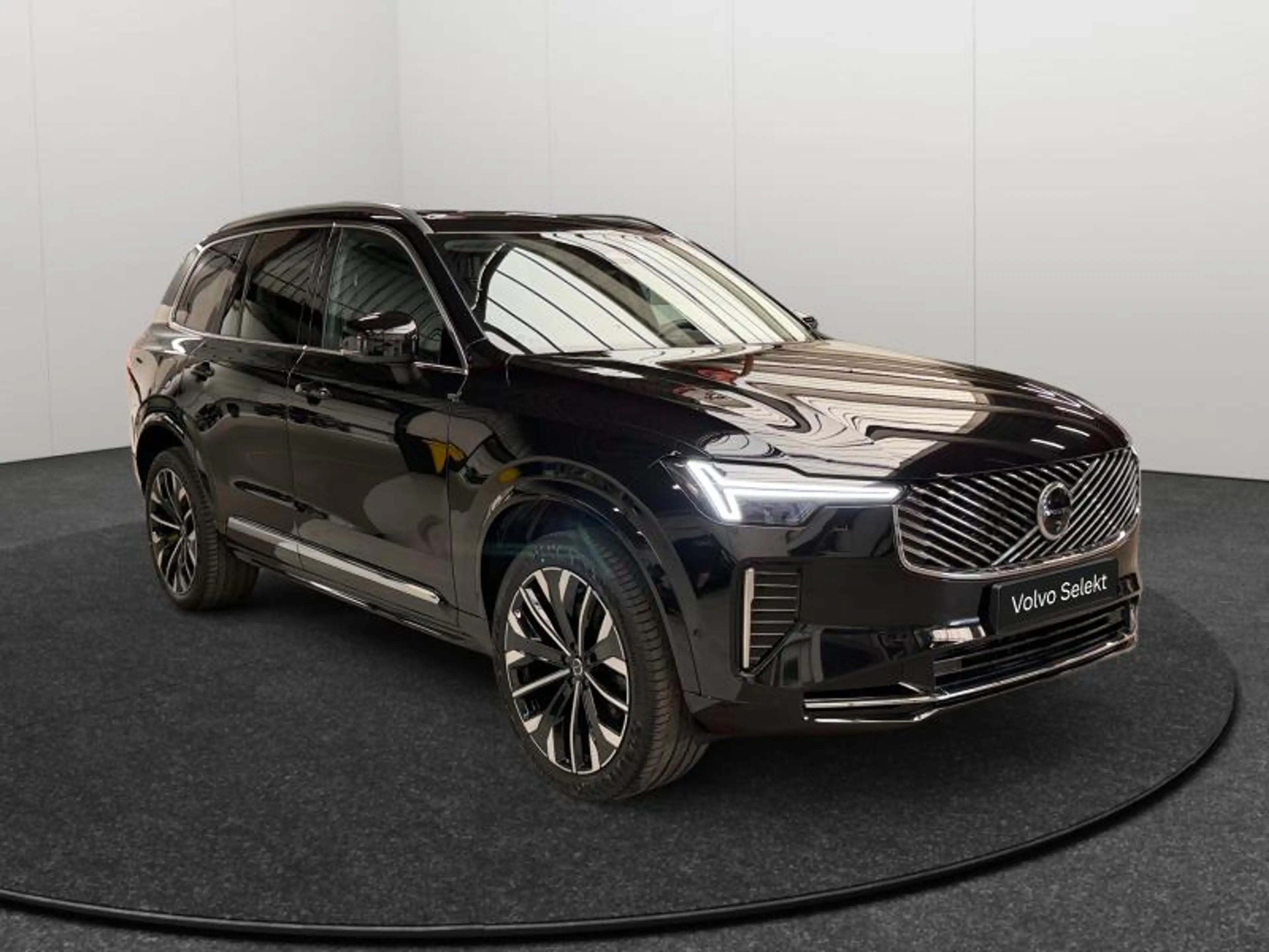 Volvo XC90 Facelift B5 AWD Plus Bright / Essence — photo 7