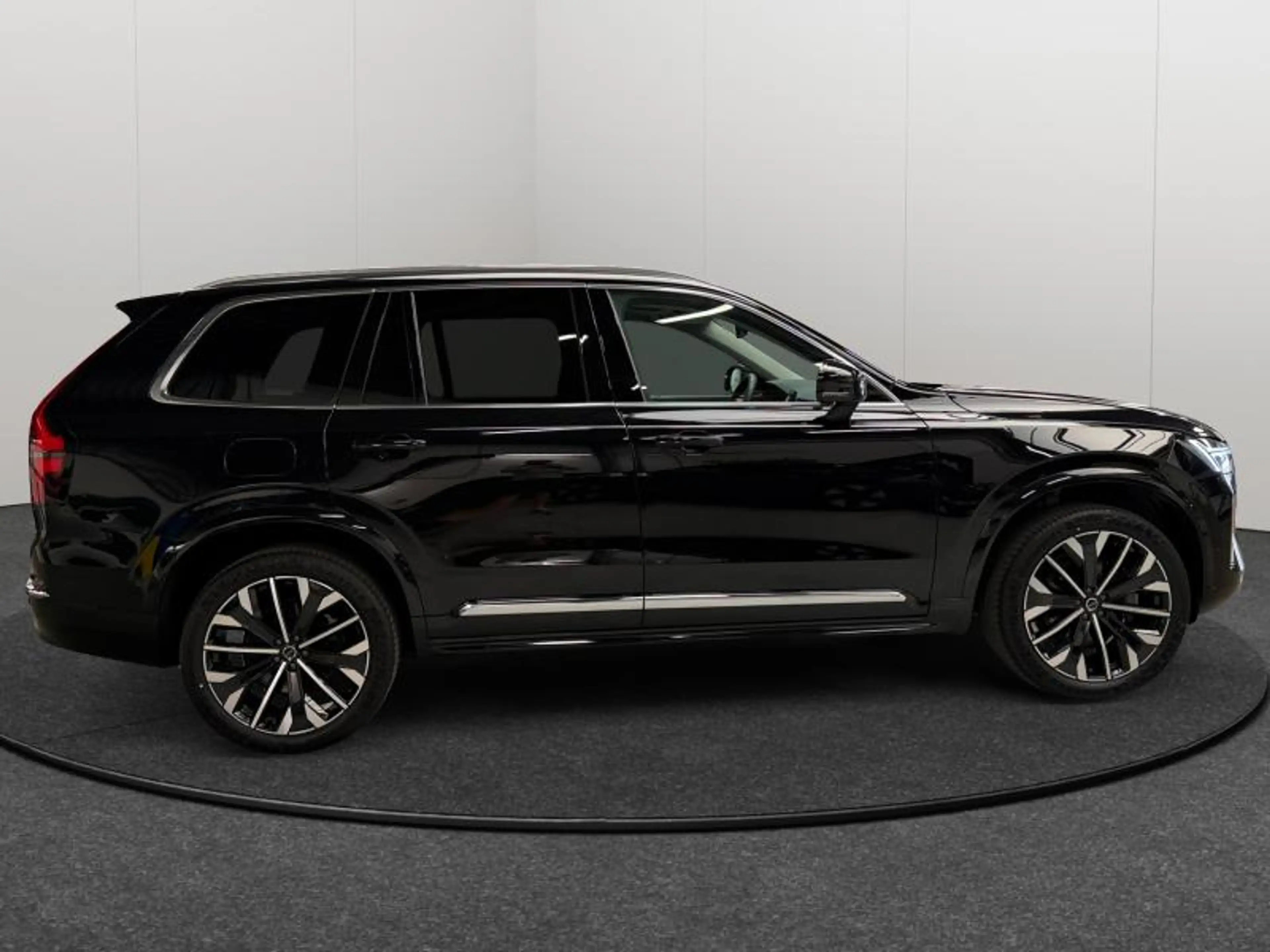 Volvo XC90 Facelift B5 AWD Plus Bright / Essence — photo 6