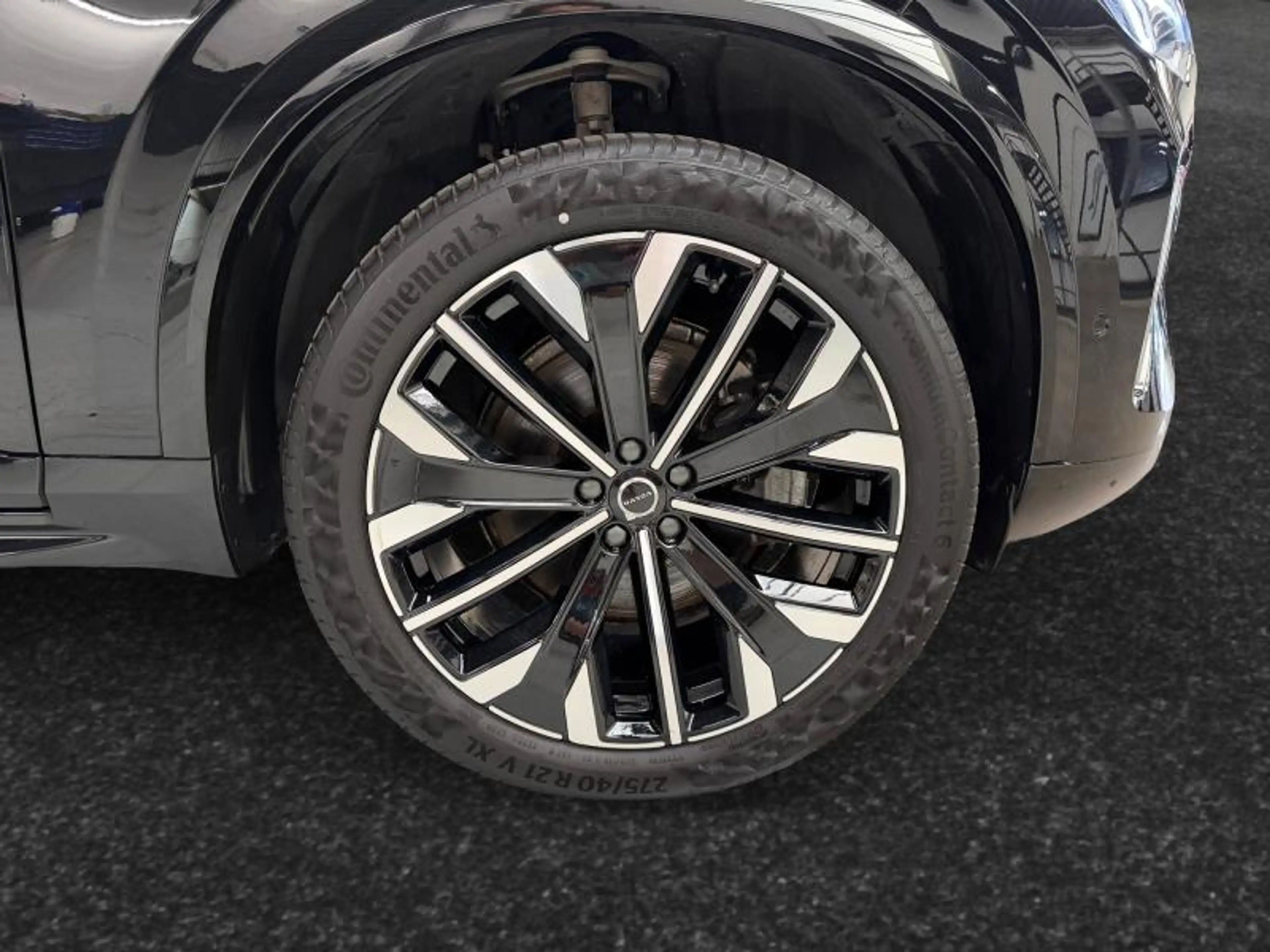 Volvo XC90 Facelift B5 AWD Plus Bright / Essence — photo 14