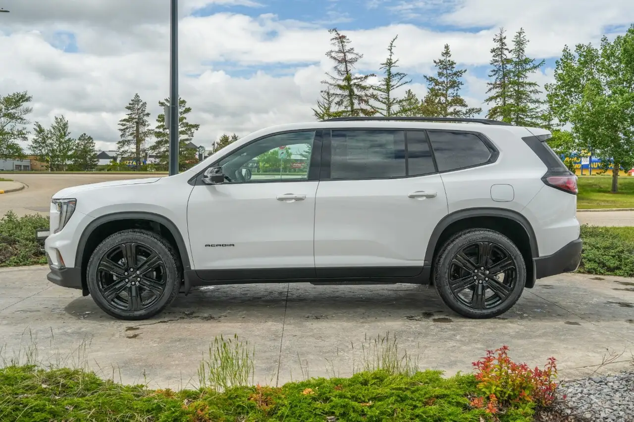 GMC Acadia photo GMC Acadia