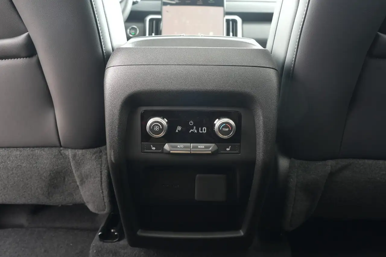 GMC Acadia photo GMC Acadia