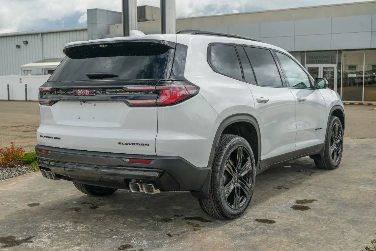GMC Acadia photo GMC Acadia