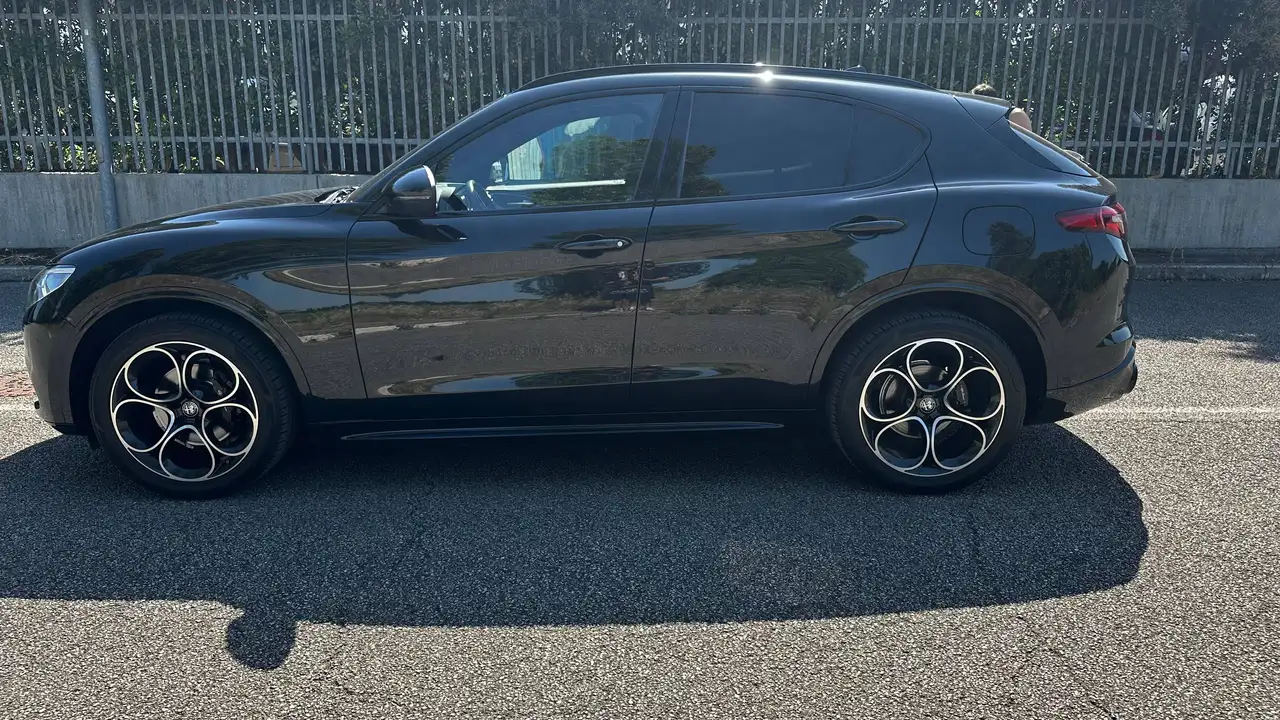 Alfa Romeo Stelvio 2021 — фото 12