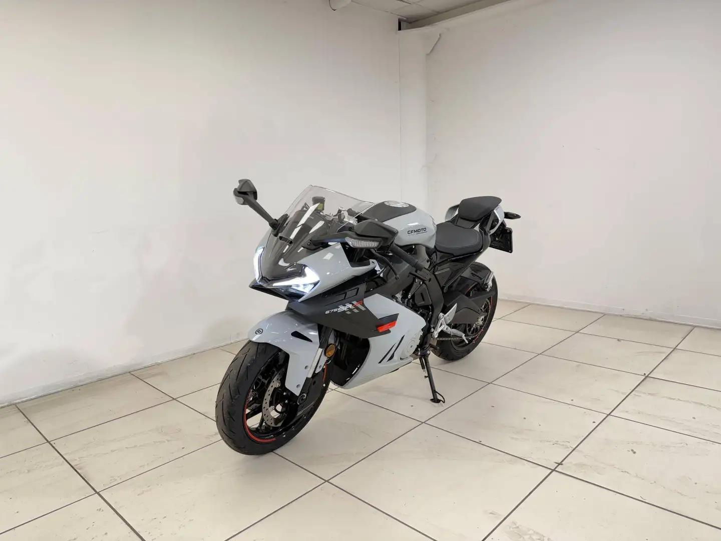 CFMOTO R Grigio - 2