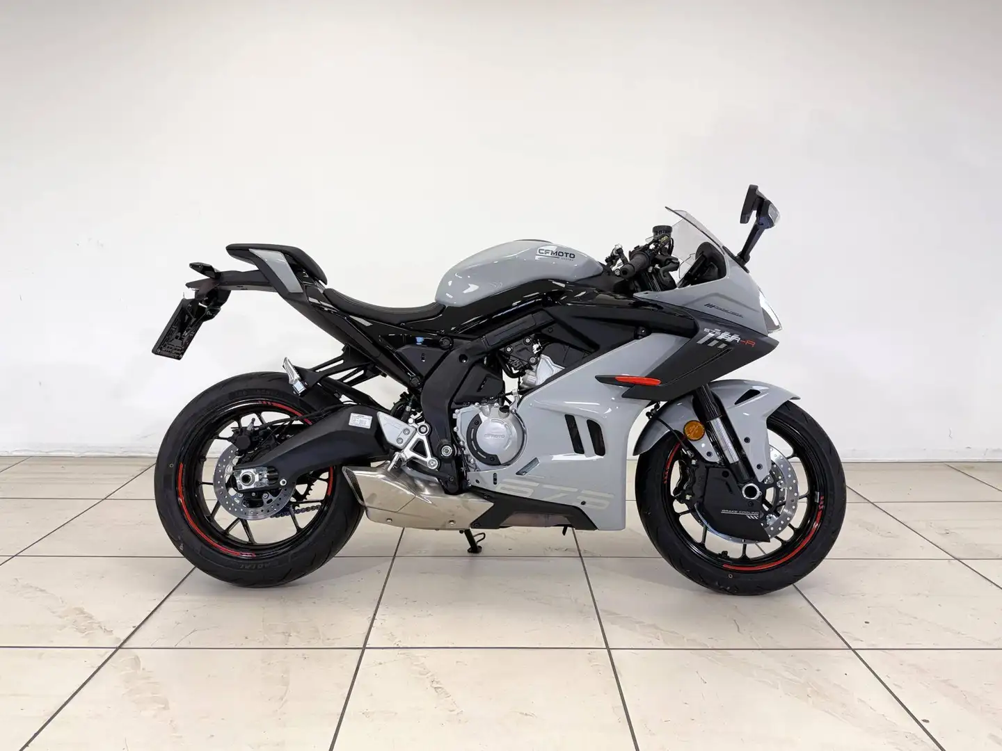 CFMOTO R Grigio - 1