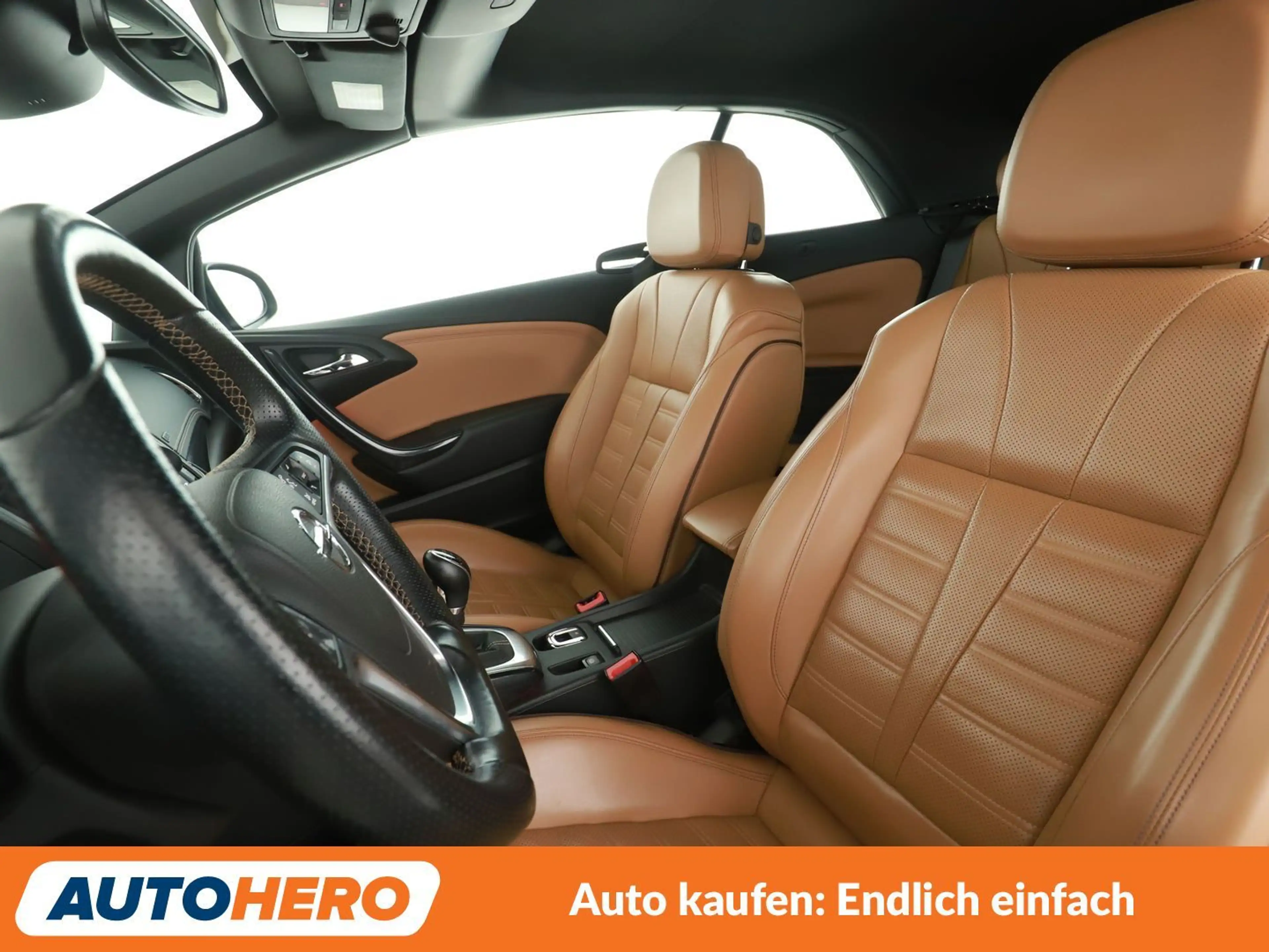 Opel Cascada 1.6 SIDI Turbo Ultimate ecoFlex*NAVI*XENON*CAM* — photo 10