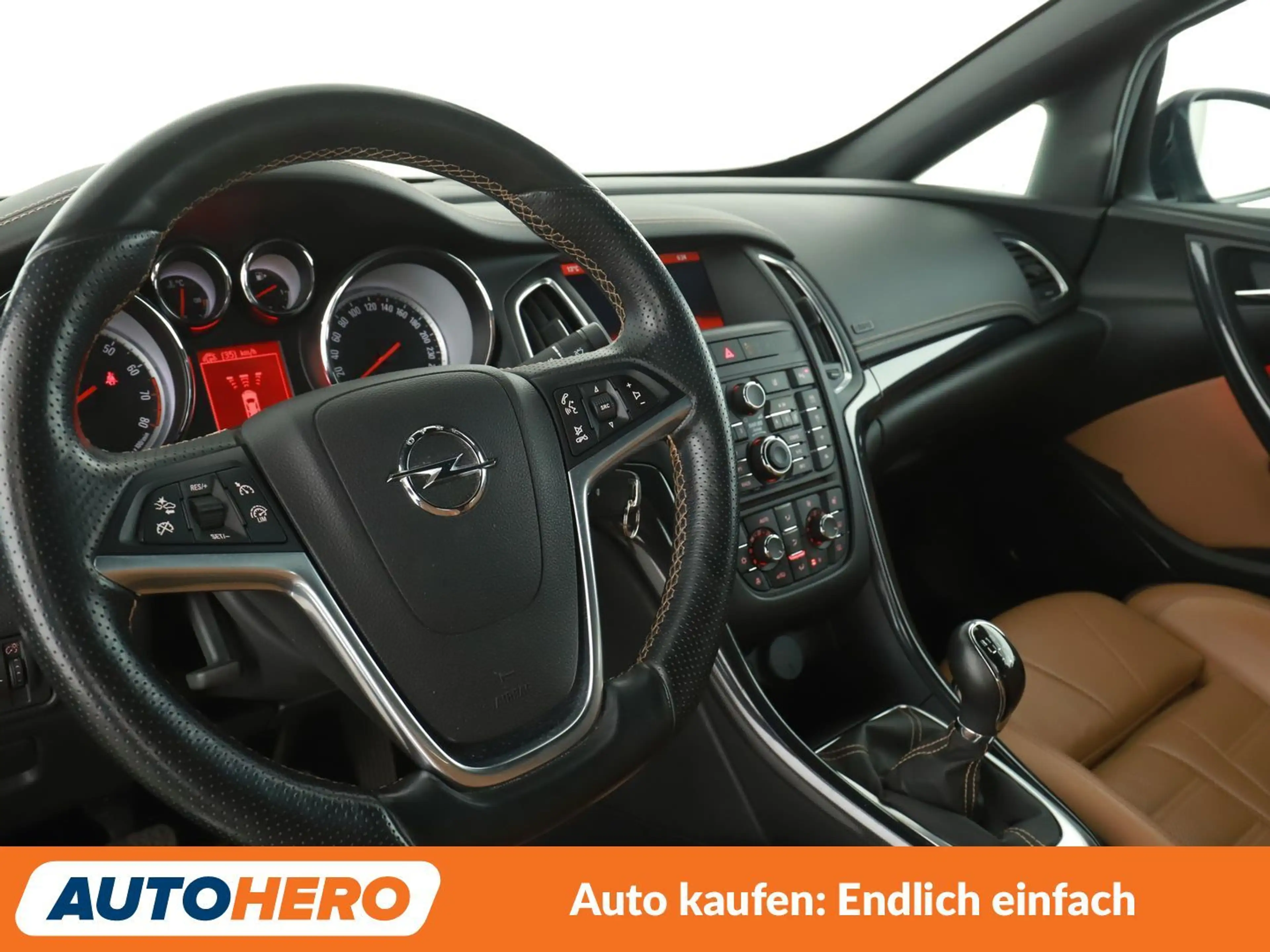 Opel Cascada 1.6 SIDI Turbo Ultimate ecoFlex*NAVI*XENON*CAM* — photo 11