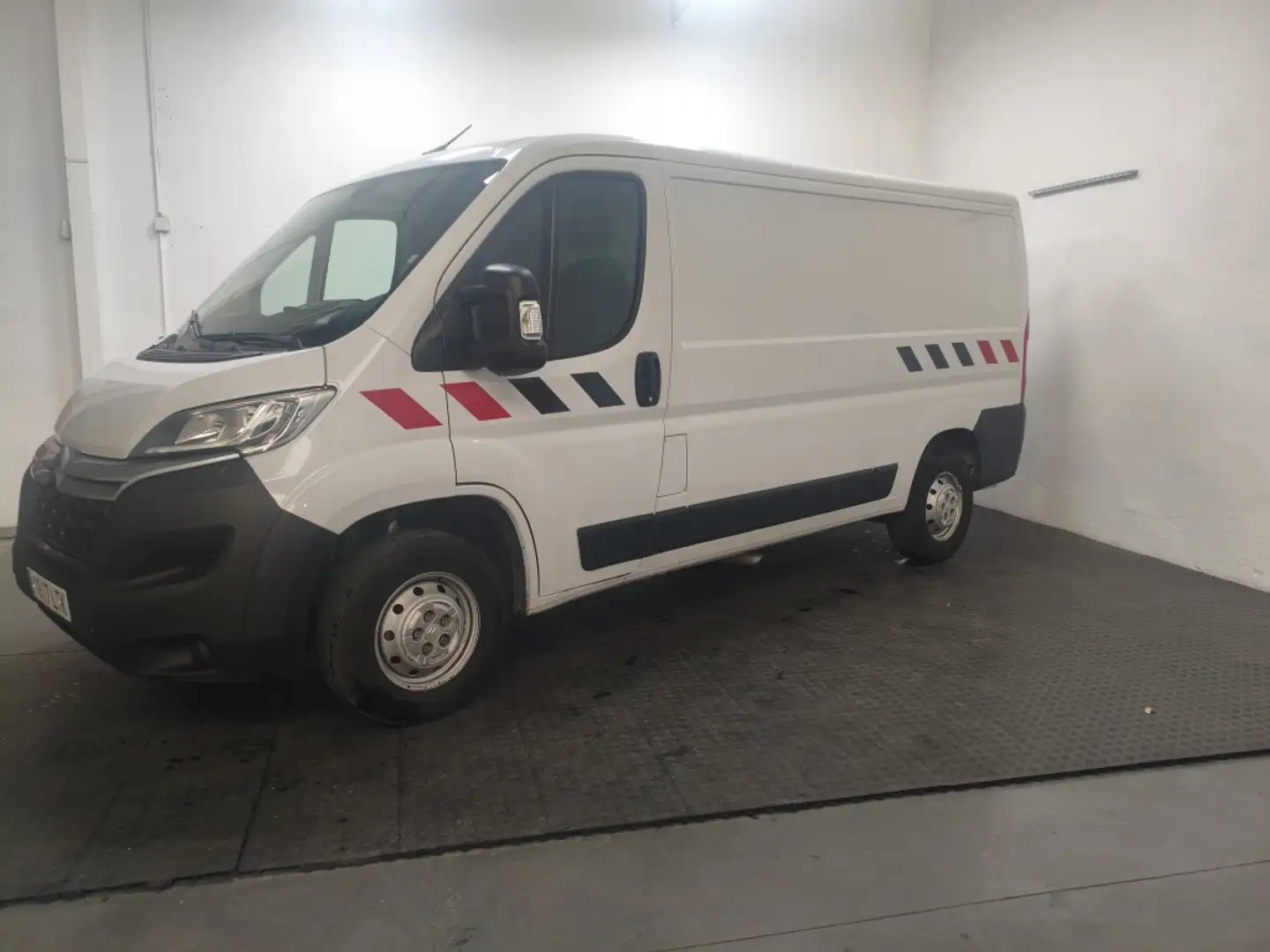 Citroen Jumper Fg. 2.2BlueHDi 30 L1H1 S&S 120 Blanco - 1
