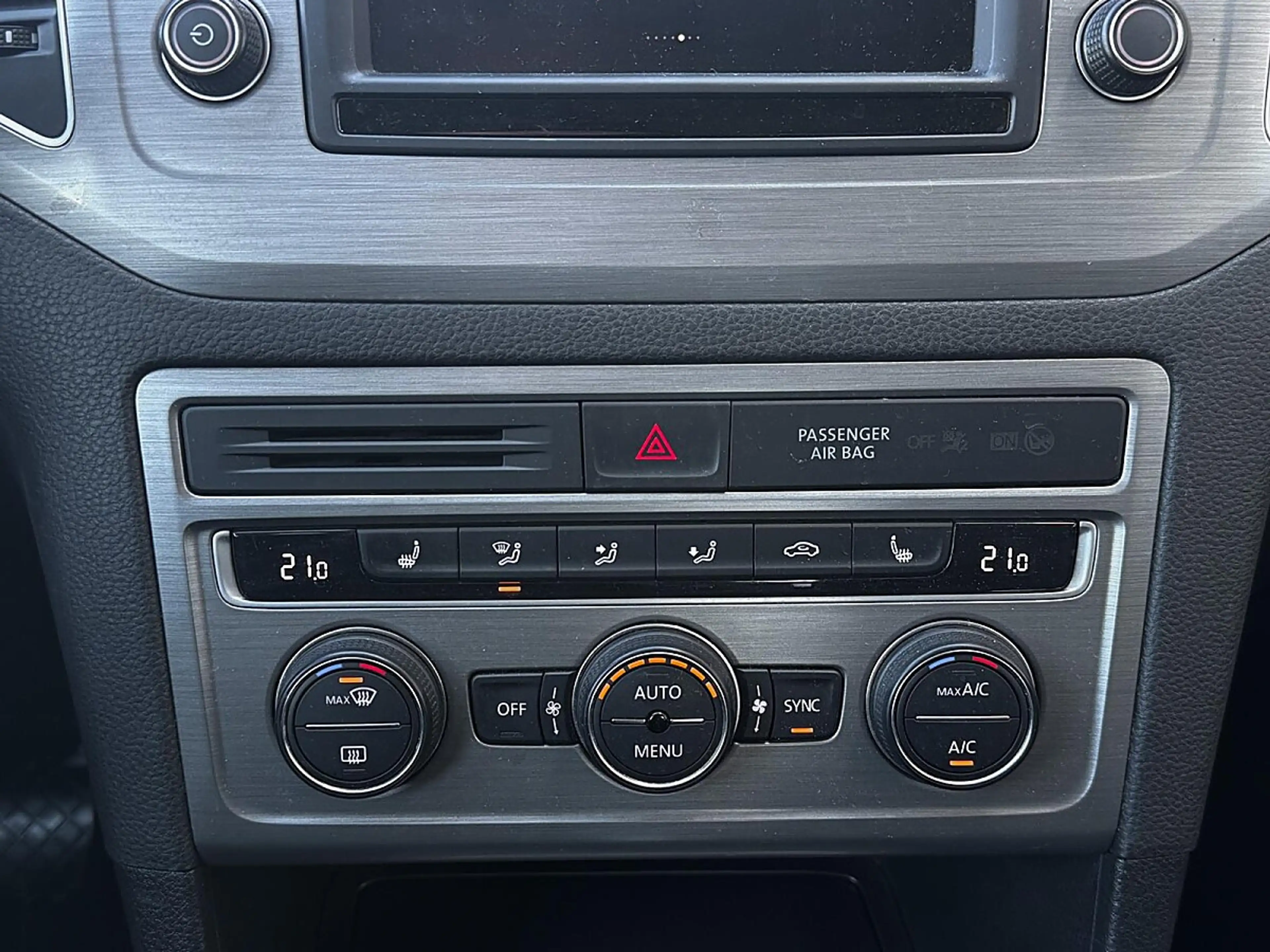 Volkswagen Golf Sportsvan Rabbit 1,6 BMT TDI DSG | PICKERL BIS 11/2026 | — photo 15