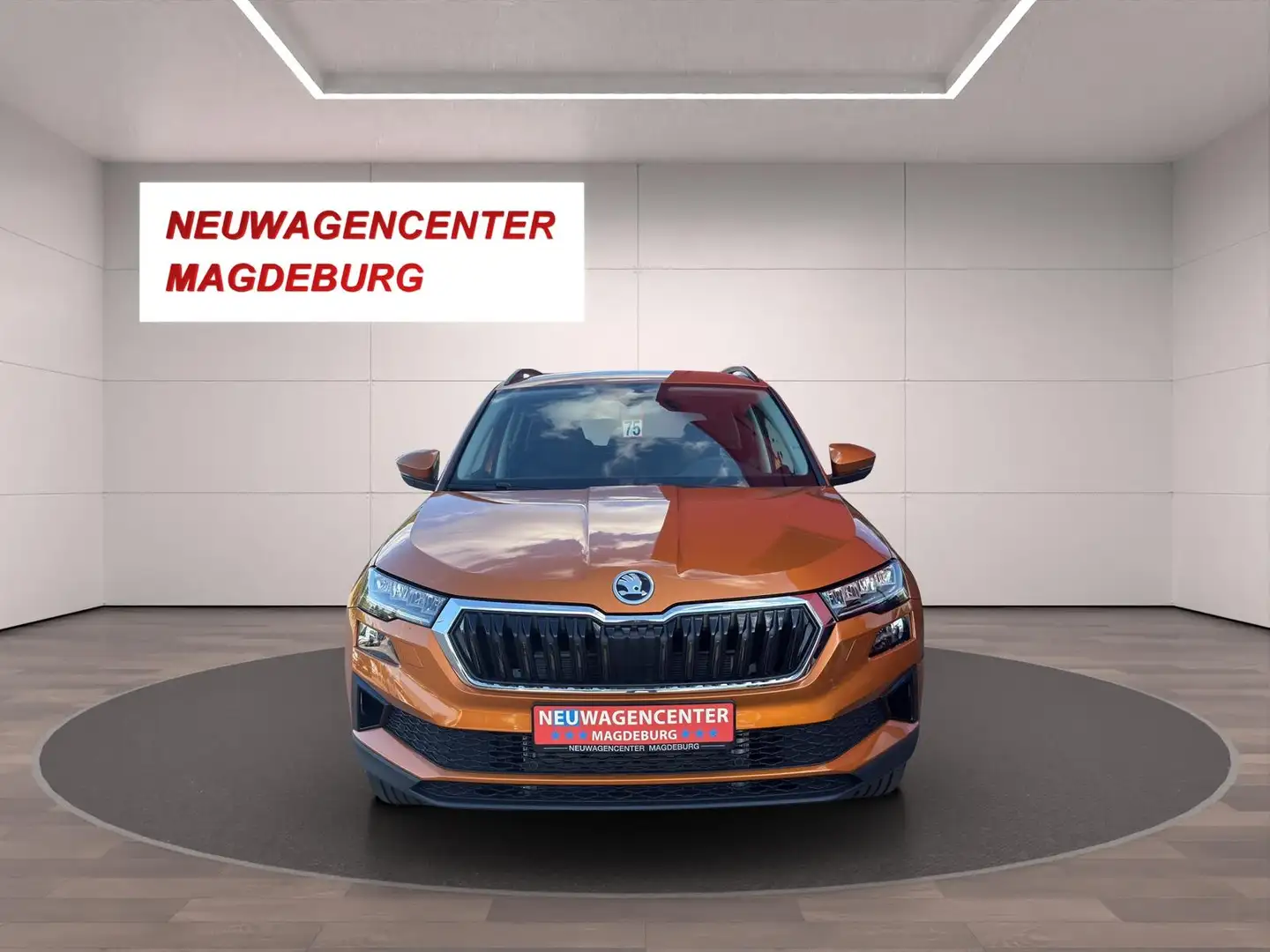 Skoda Karoq 1.5TSI 130LET MJ26*5J-GAR*KAMERA*AHK*4xSHZ*elektr. Pomarańczowy - 2