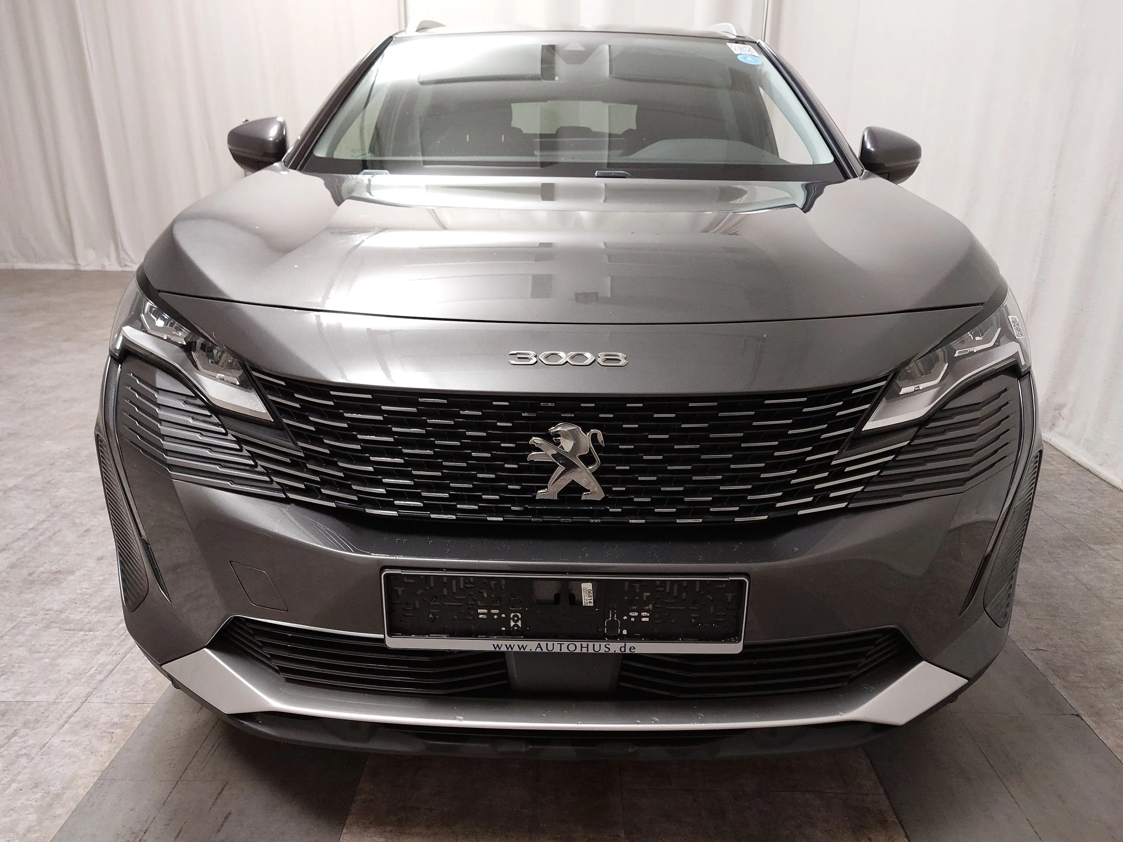 Peugeot 3008 Hybrid 225 T-Leder Navi LED — photo 9