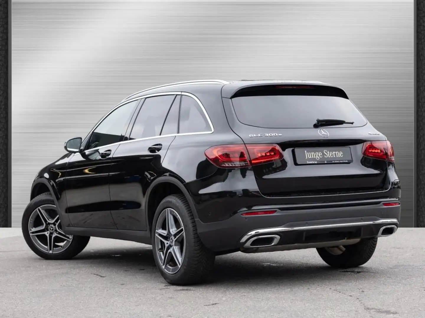 Mercedes-Benz GLC 300 e 4M , AMG MULTI AHK KAMERA PANO SPUR Noir - 2