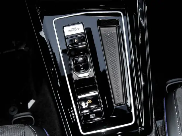 Volkswagen Golf view 9