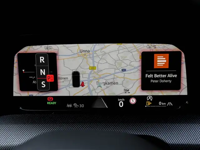 Volkswagen Golf view 11