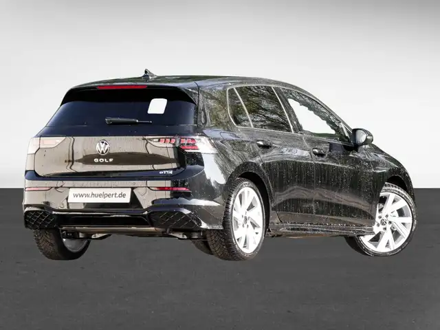Volkswagen Golf view 2