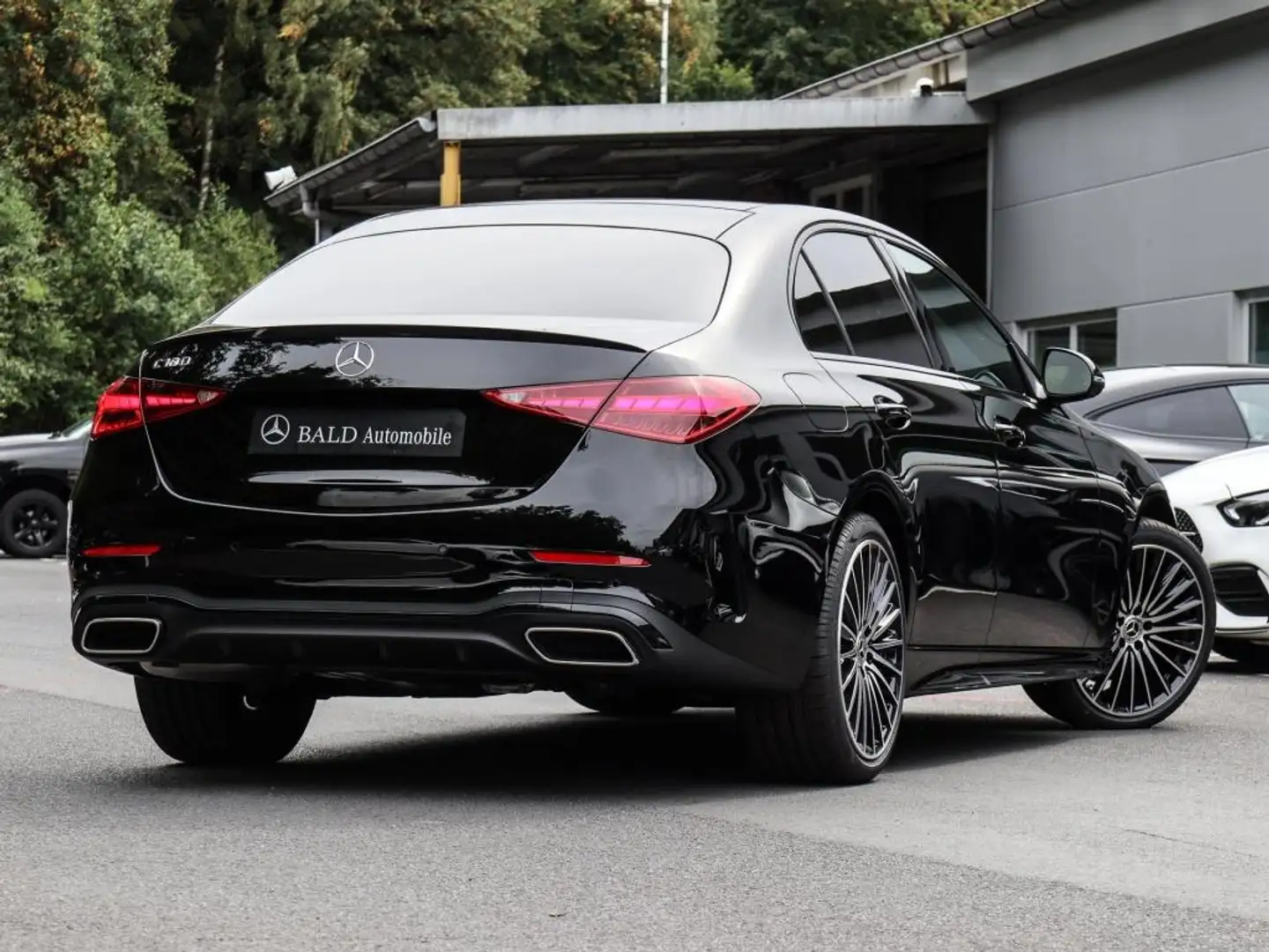 Mercedes-Benz C 180 +AMG+MBUX+LED+Pano+Night+360+Totw+Ambiente Negro - 2