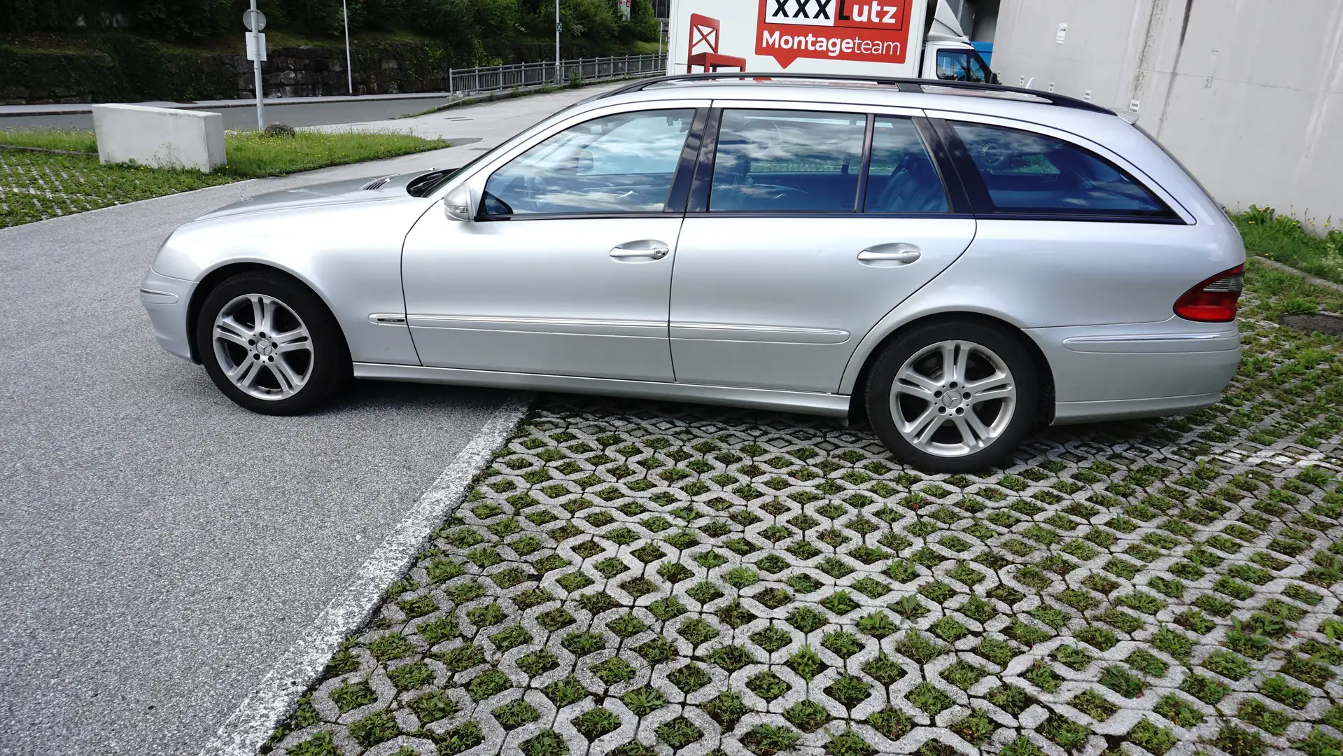 Mercedes-Benz E 280 E 280 T CDI Aut. Avantgarde Silber - 2