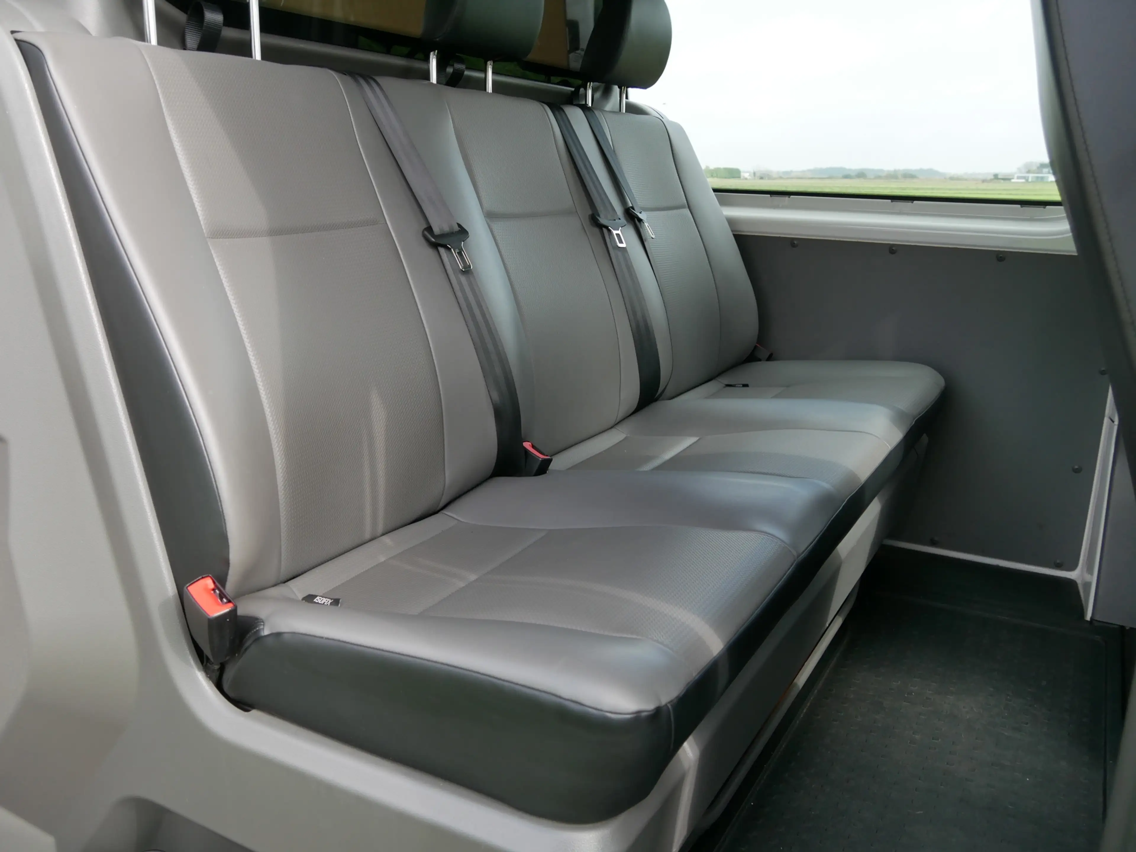 Volkswagen Transporter 2.0 TDI L1H1 30 81kW DUBB CAB AC | 15599 EX BTW — photo 8