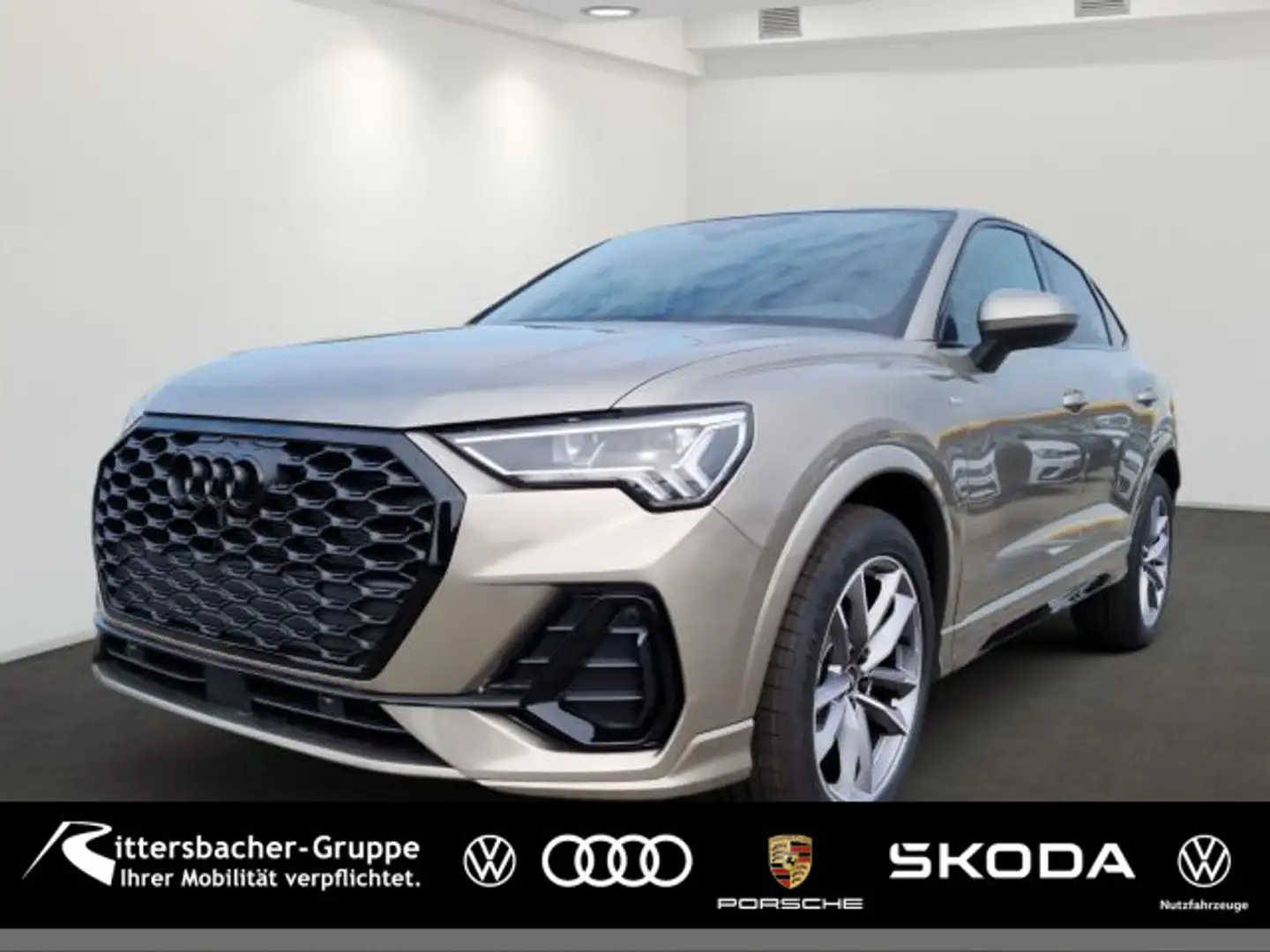 Audi Q3 S line 35 TFSI 110(150) kW(PS) S tr Бежевый  - 1