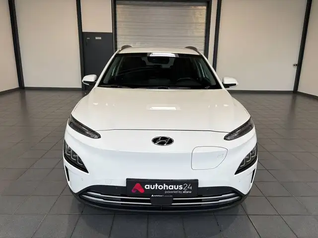 Hyundai Kona view 2