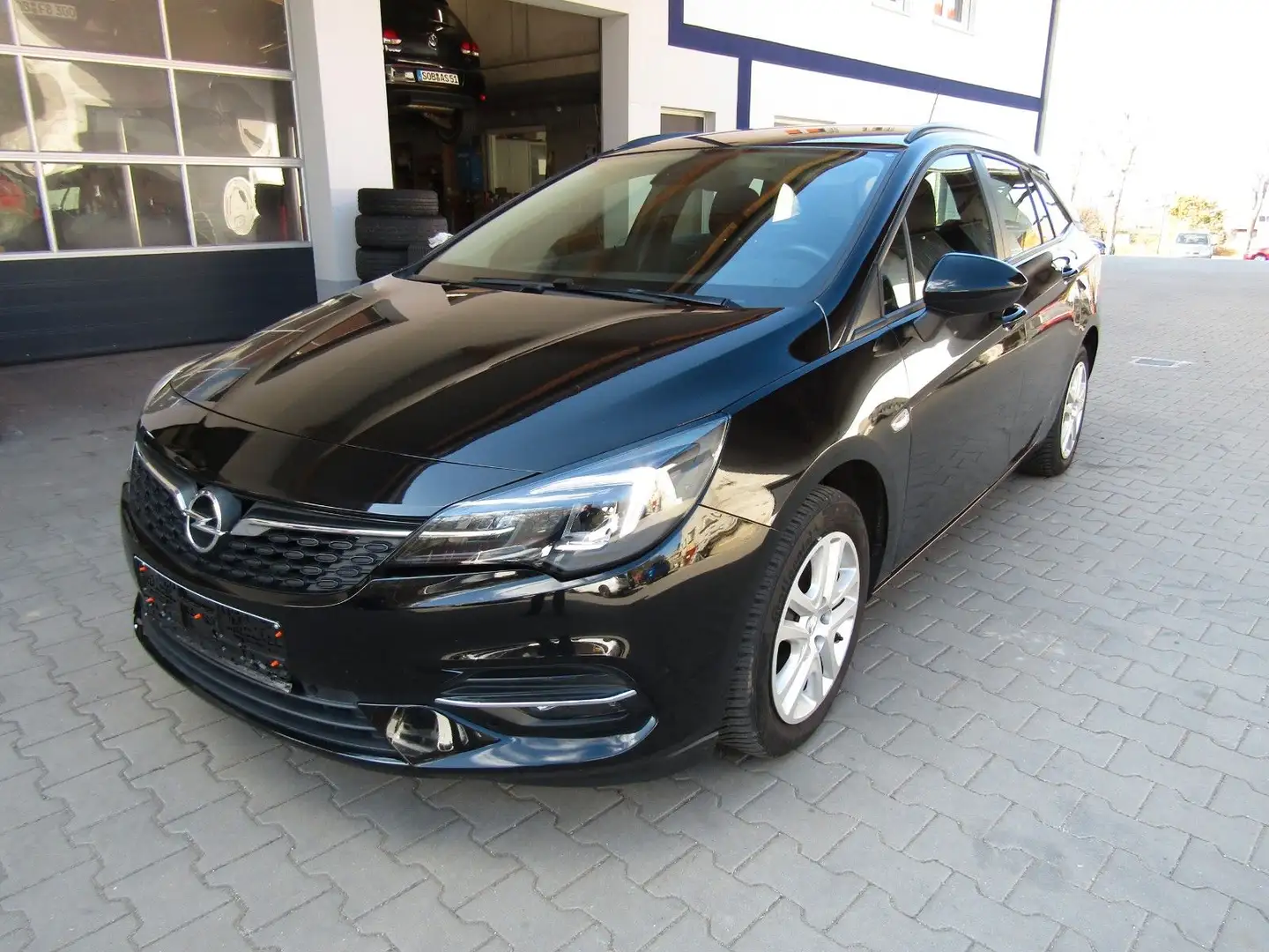 Opel Astra K Sports Tourer Business Edition  LED  PDC Schwarz - 1