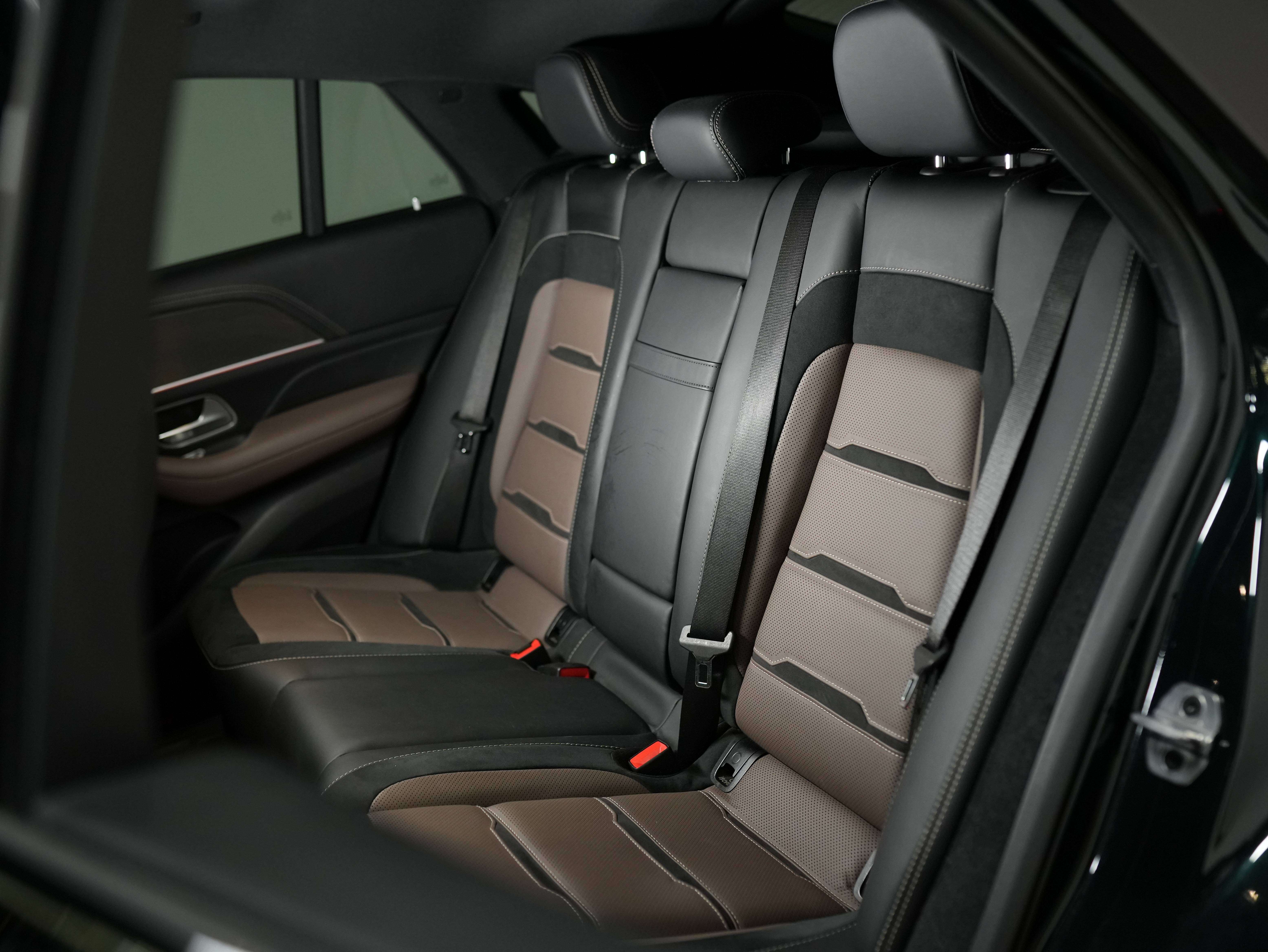 used 2023 Mercedes-Benz GLE car, priced at $86,900