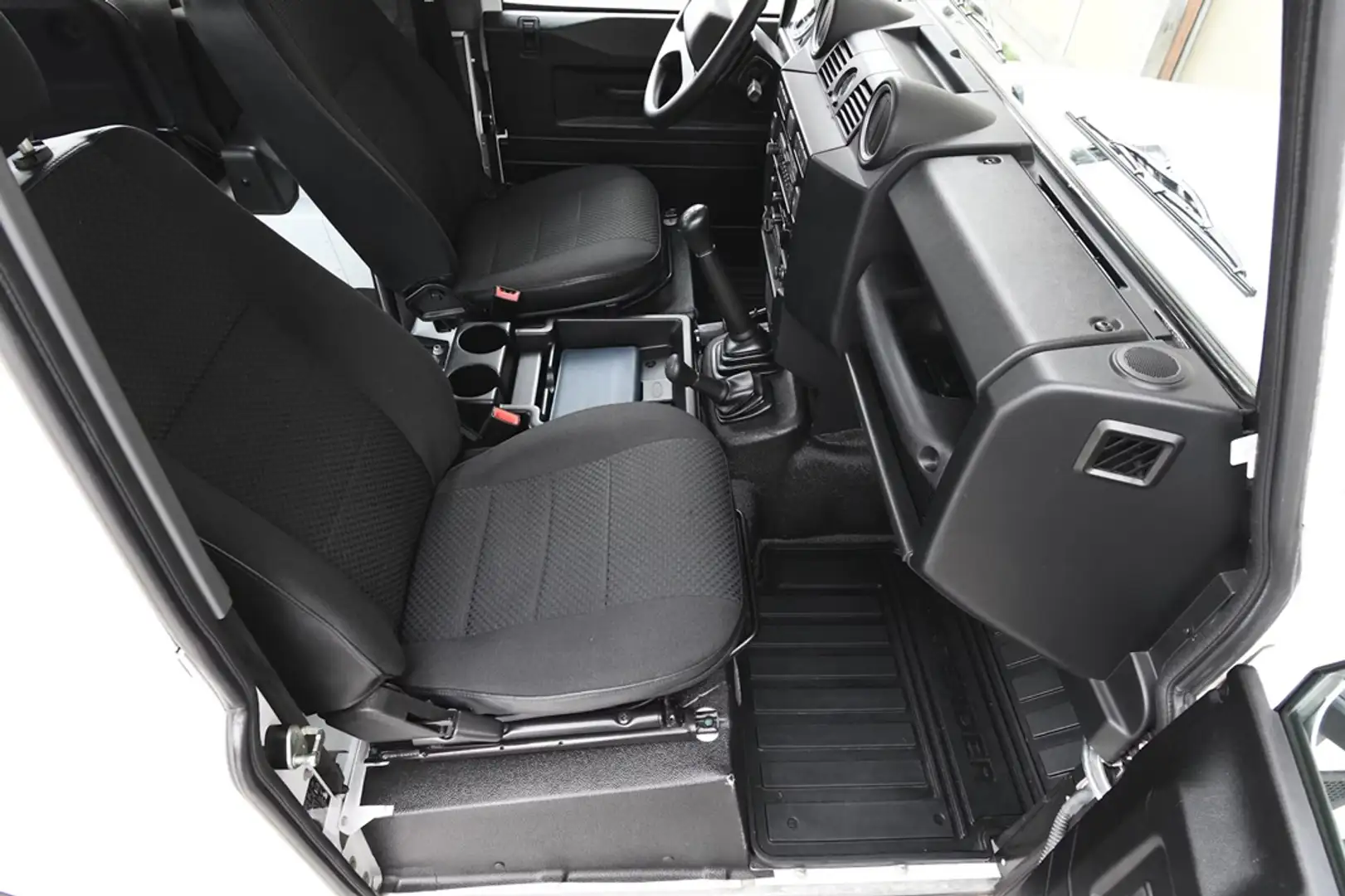 Land Rover Defender Defender 90 2.2 td Soft Top Alb - 2