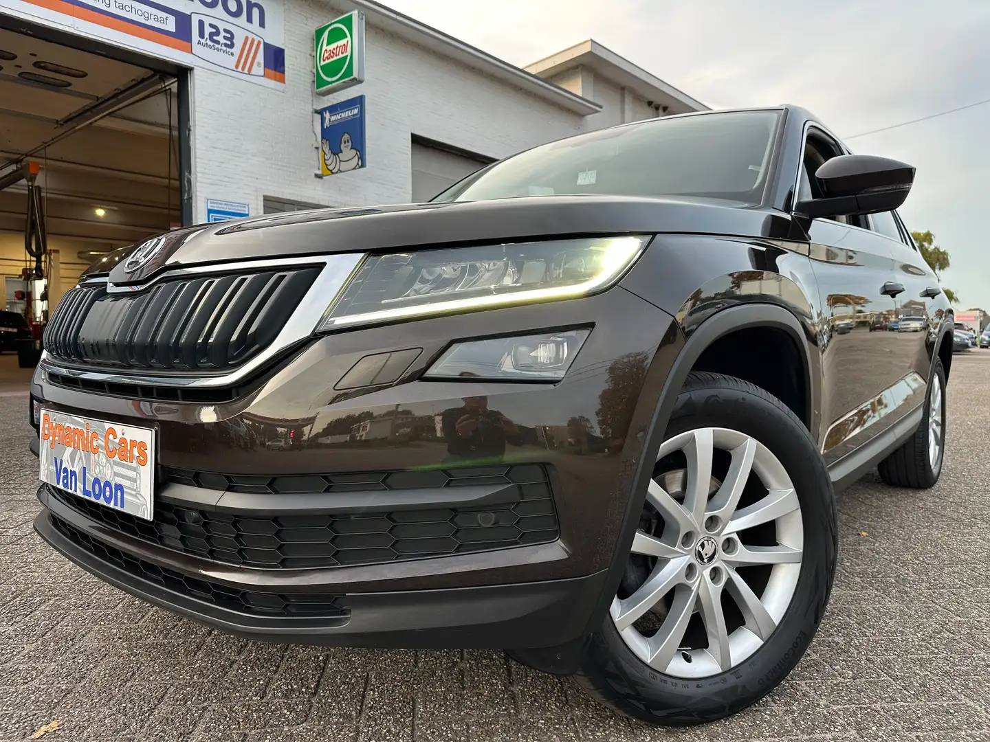 Skoda Kodiaq 1.4TSI DSG Full-Option 1Eigenaar Carplay Camera Brun - 1