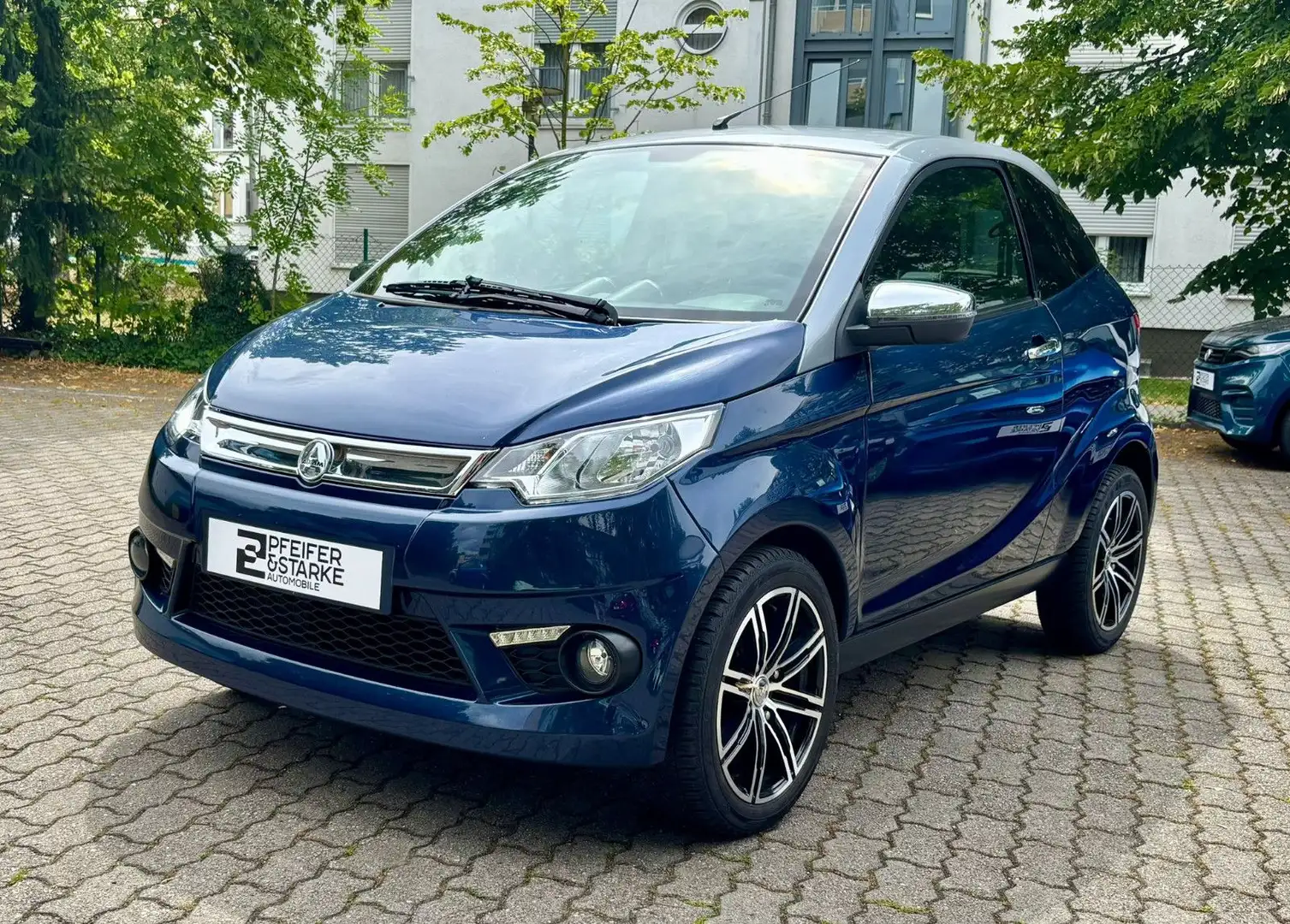 Aixam Coupé Premium ABS, Kamera, Allwetter Bleu - 1