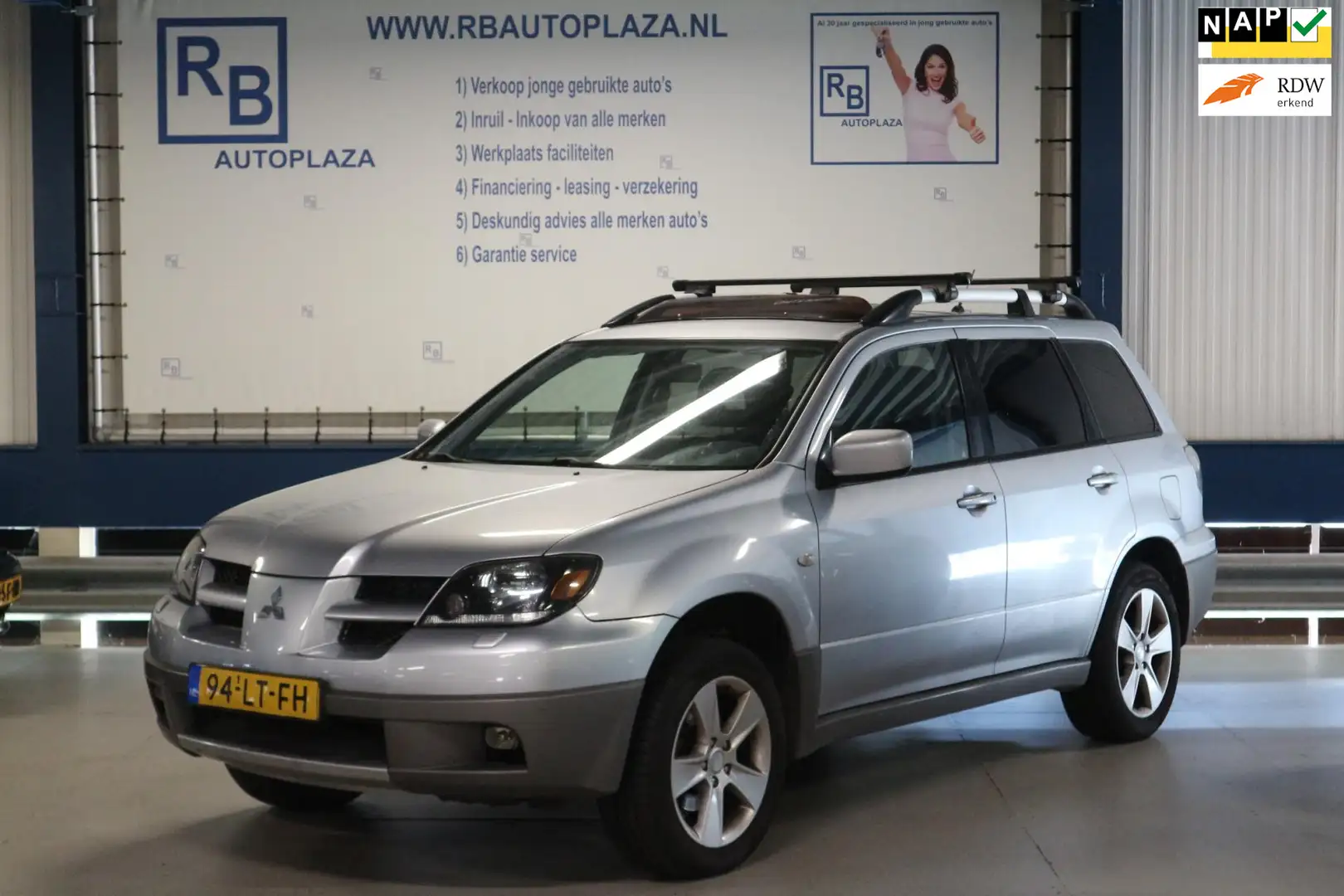 Mitsubishi Outlander 2.0 Sport 4WD 2 x S DAK + LEER + 2e EIG / NAP ! ! Gri - 1