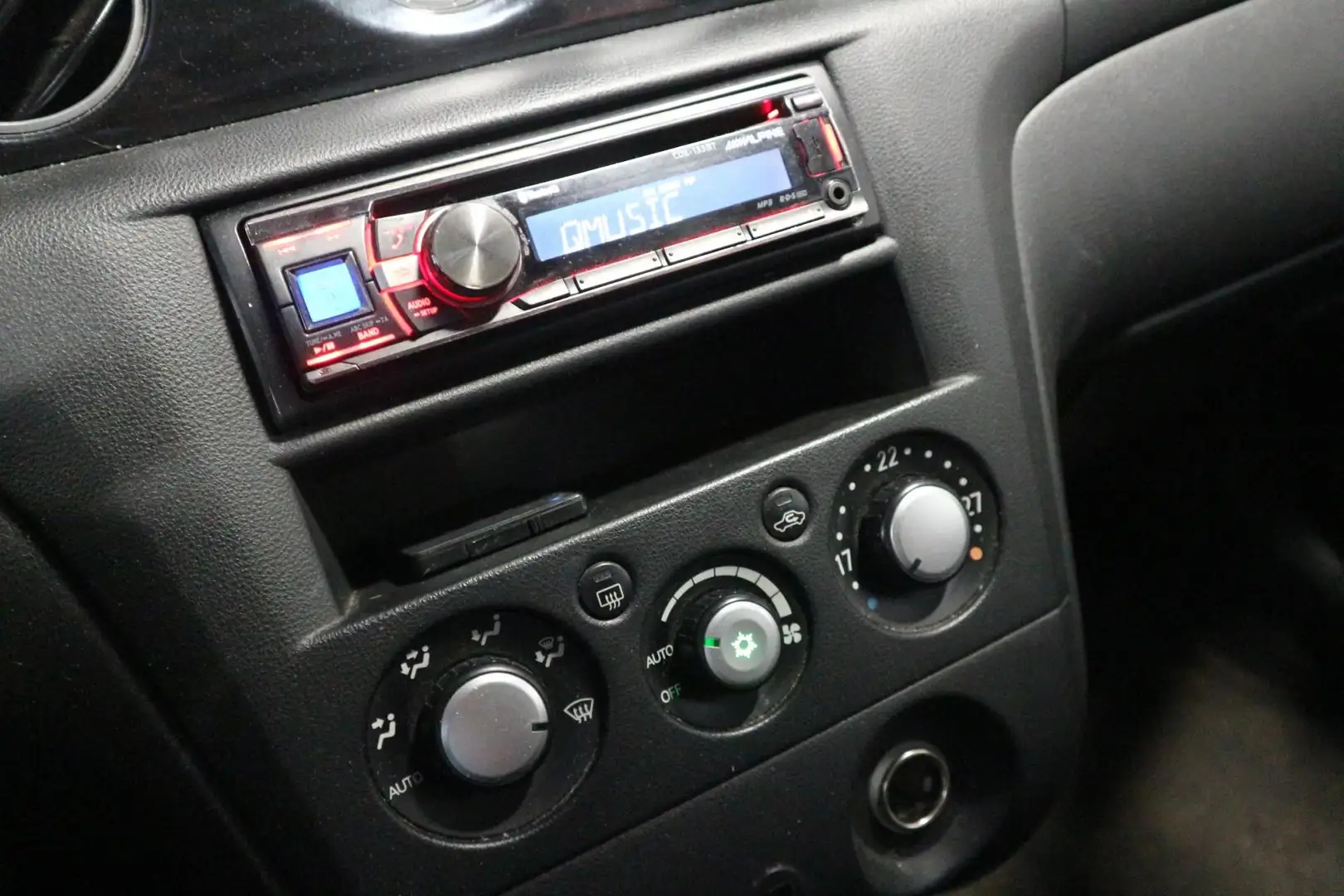 Mitsubishi Outlander 2.0 Sport 4WD 2 x S DAK + LEER + 2e EIG / NAP ! ! Gri - 2