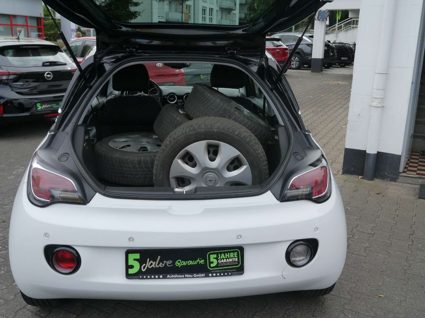 Opel Adam