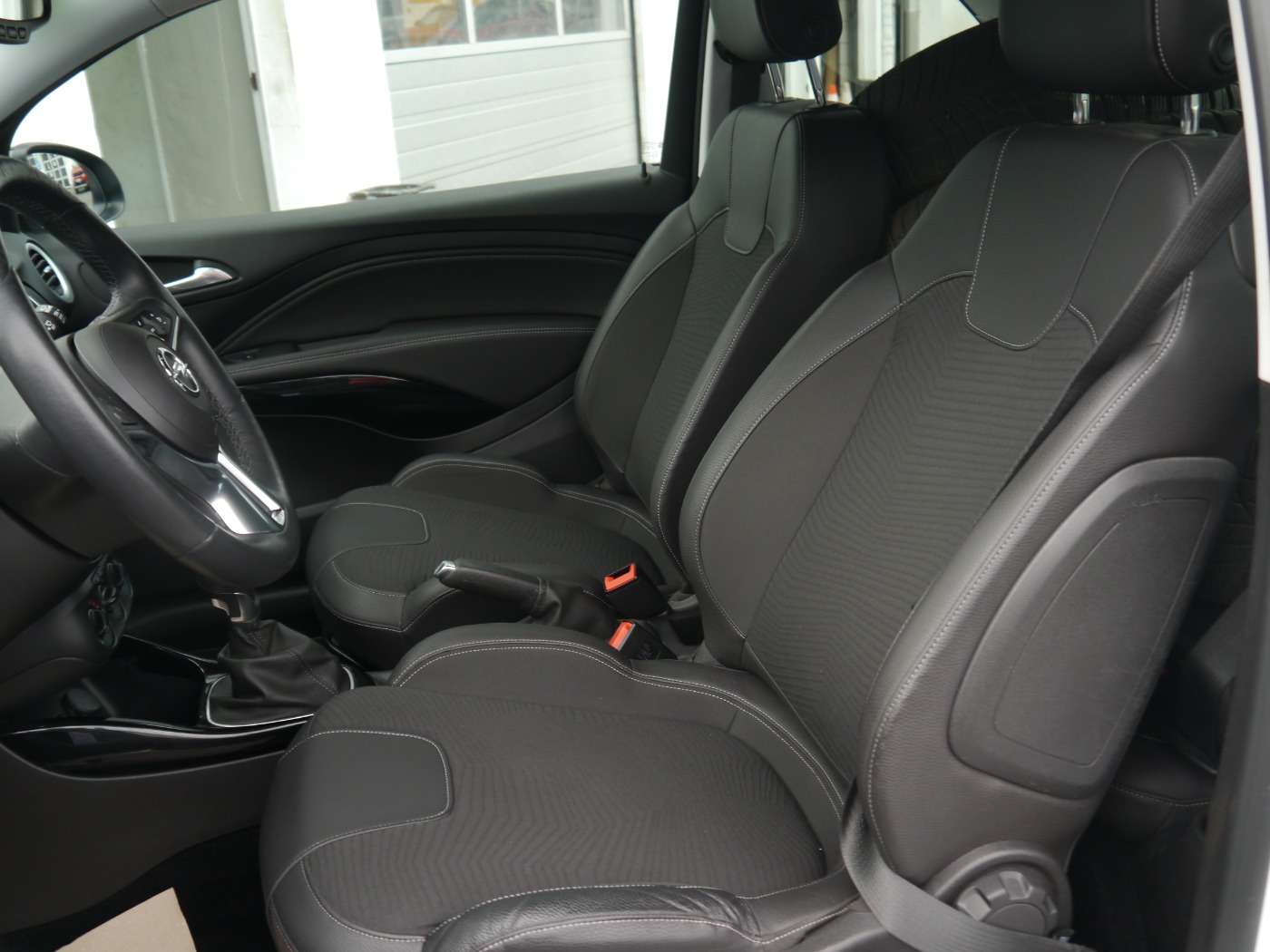 Opel Adam