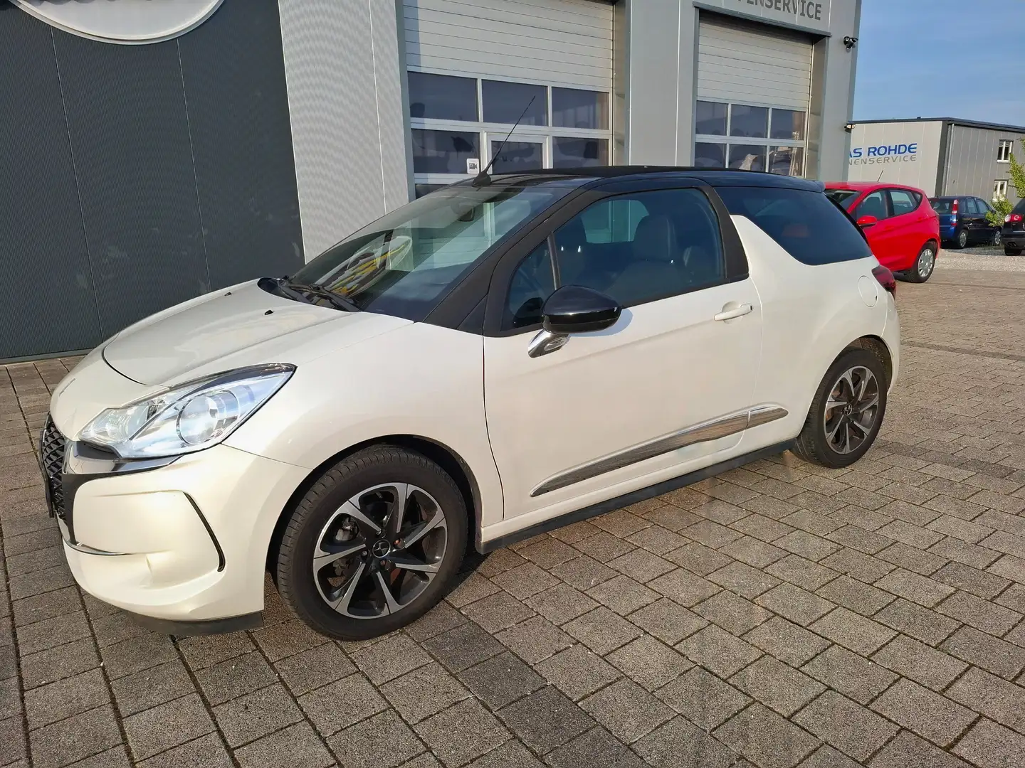 DS Automobiles DS 3 1.Hd./110PS/Alufelgen/Klima/Sitzheizung/PDC Blanc - 2
