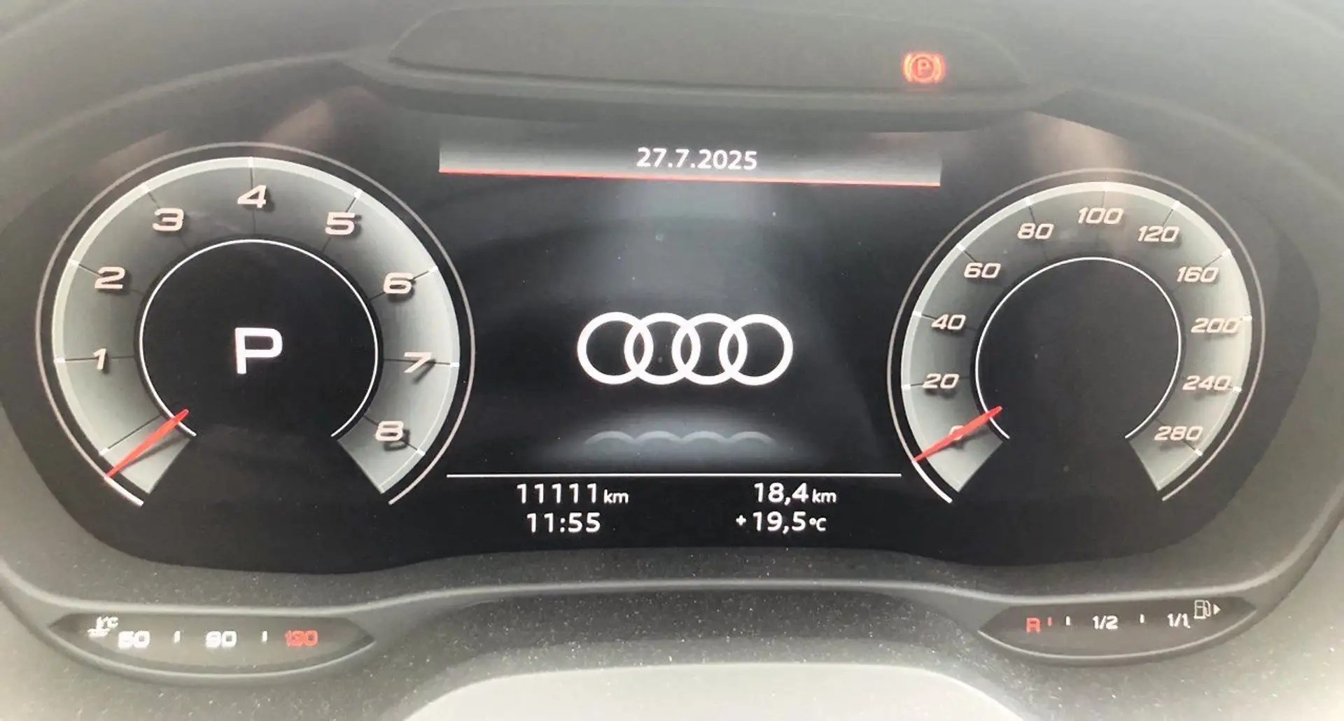Audi Q2 Q2 35 TFSI S tronic S line Grau - 2