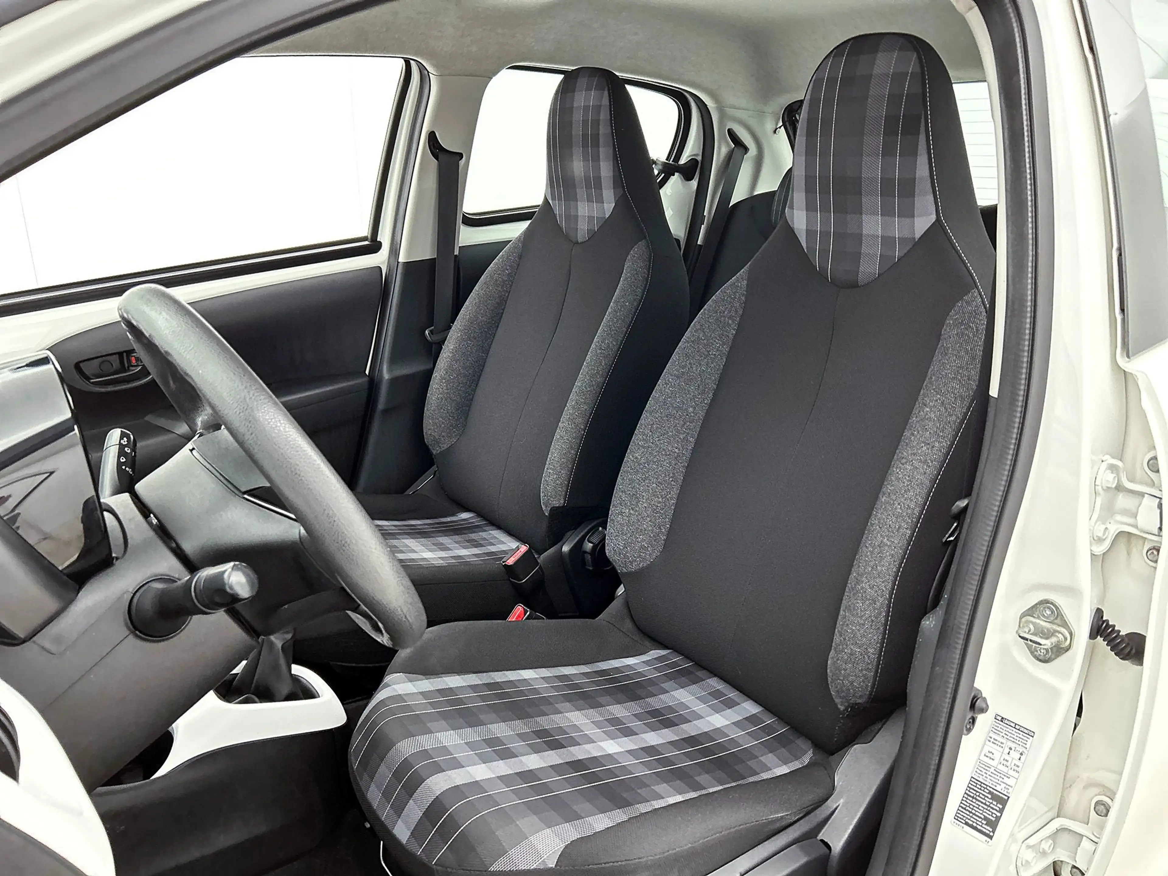 Peugeot 108 1.0 e-VTi Active | Airco | CarPlay | — photo 4