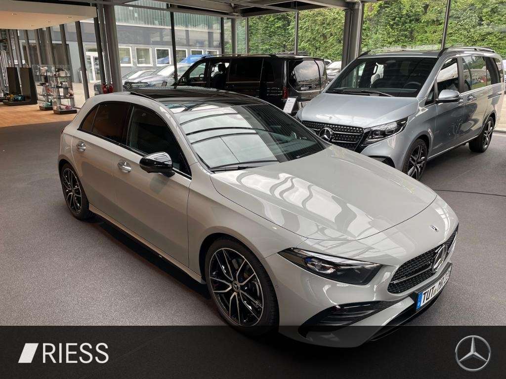 Mercedes-Benz A 220