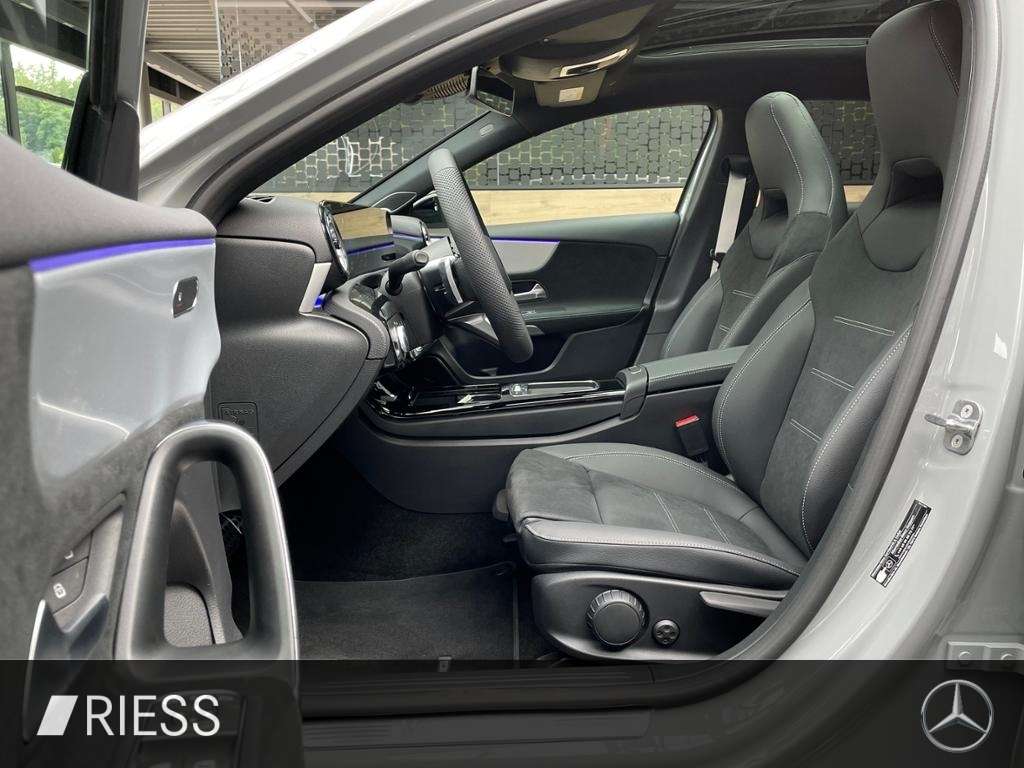 Mercedes-Benz A 220