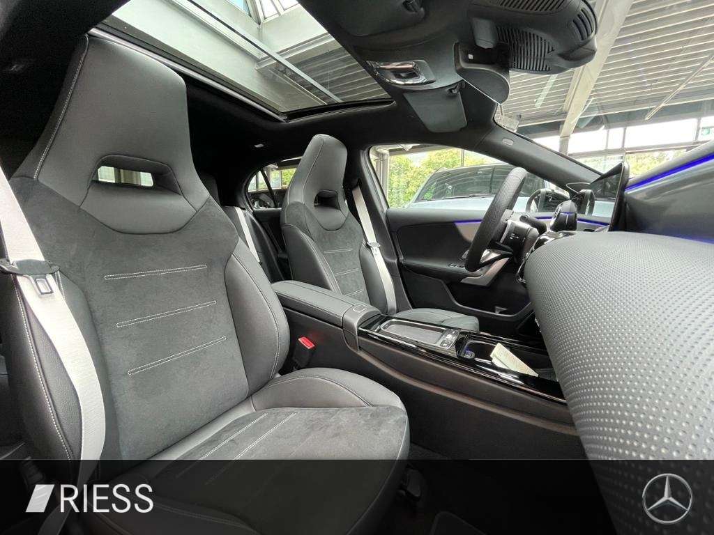 Mercedes-Benz A 220