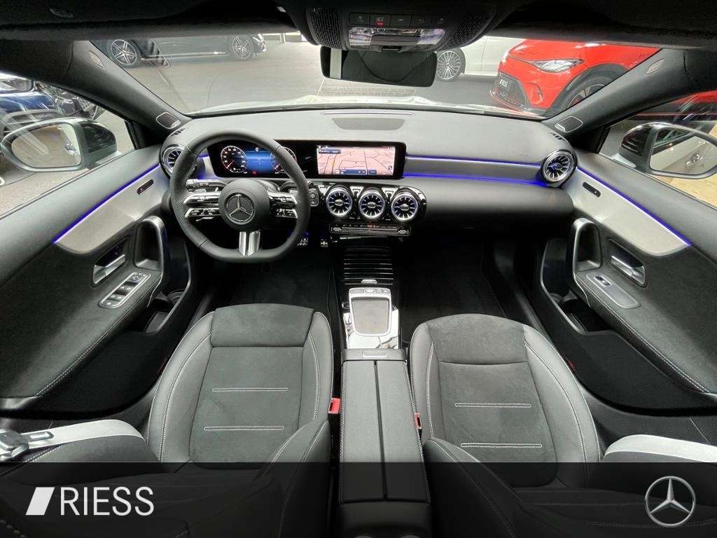 Mercedes-Benz A 220