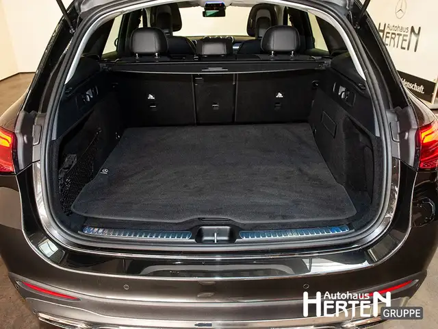 Mercedes-Benz GLC view 15
