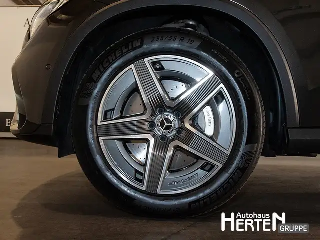 Mercedes-Benz GLC view 5