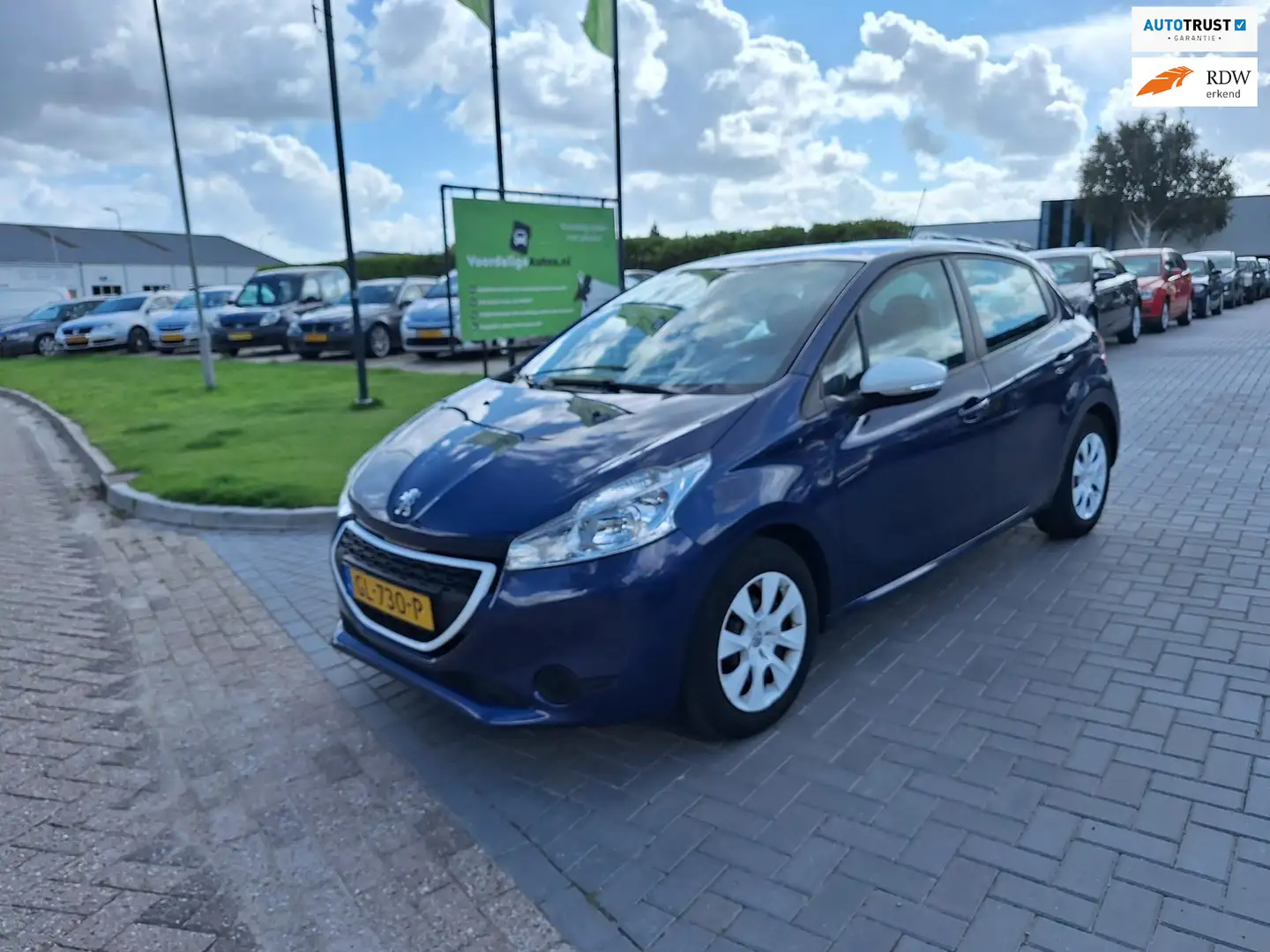 Peugeot 208 1.0 PureTech LIKE / Mooie auto / APK september 202 Blau - 1