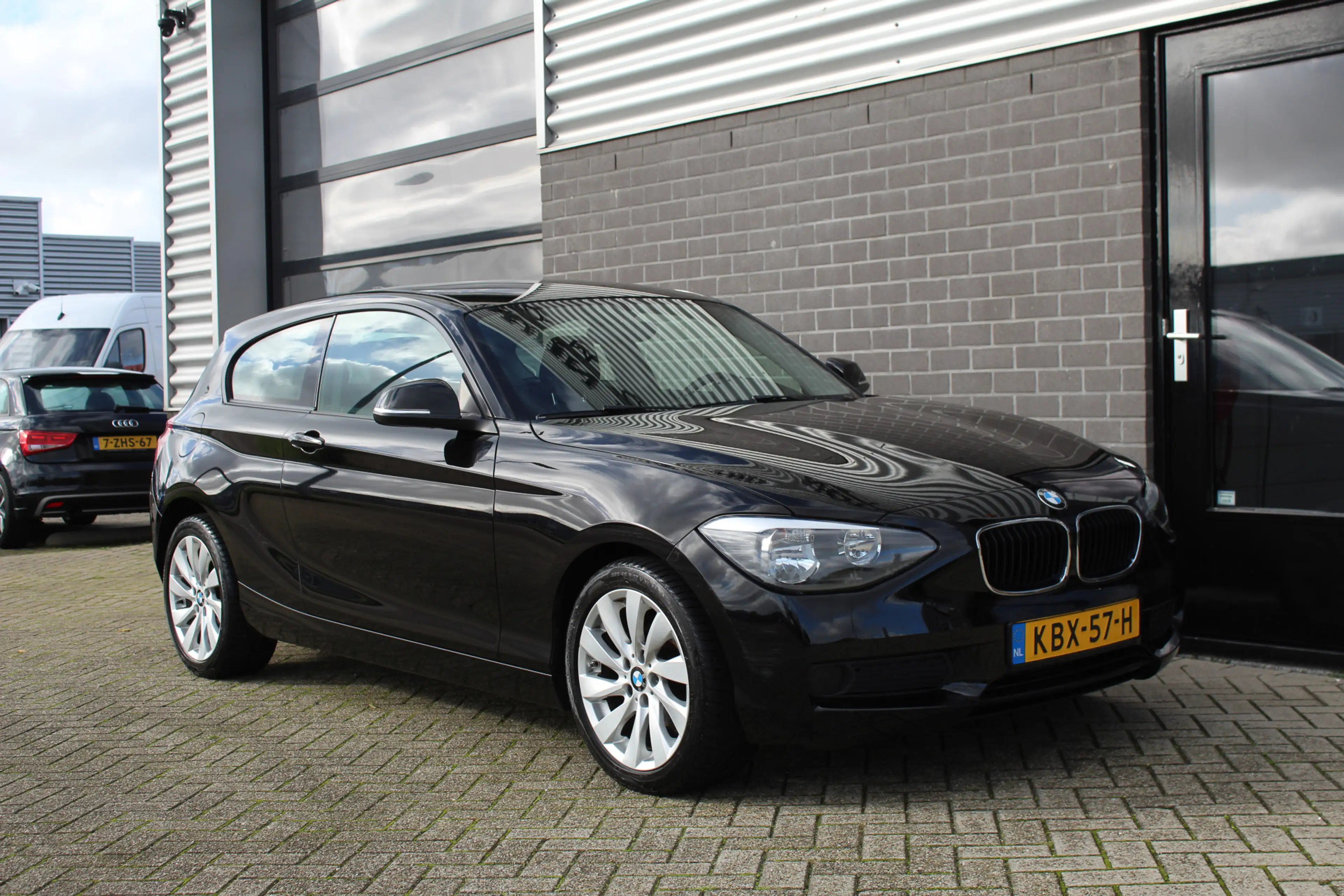 BMW 114 1-serie 114i EDE / PDC / Stoelverwarming / 17" LMV — photo 7