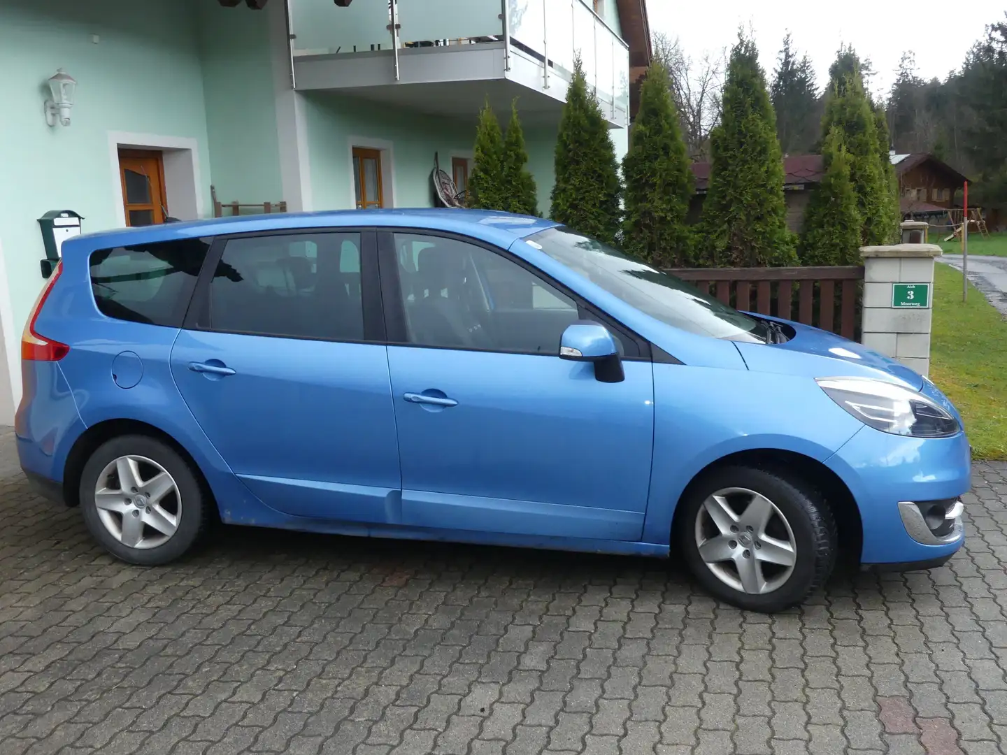 Renault Grand Scenic Grand Scénic Energy dCi 110 TomTom Edition Stop Blau - 2
