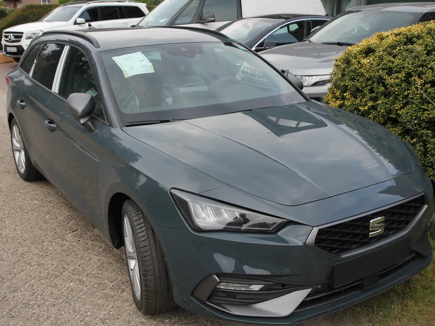 SEAT Leon Sportstourer FR 2.0 TDI DSG 2025 - AHK - VISION Kék - 1